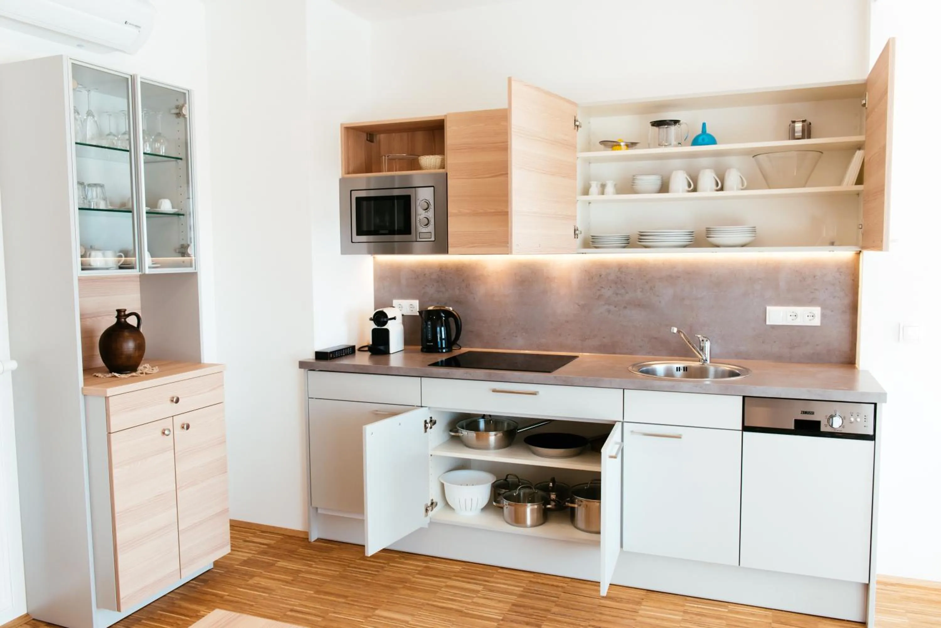 Photo of the whole room in Aparthotel Heuberger