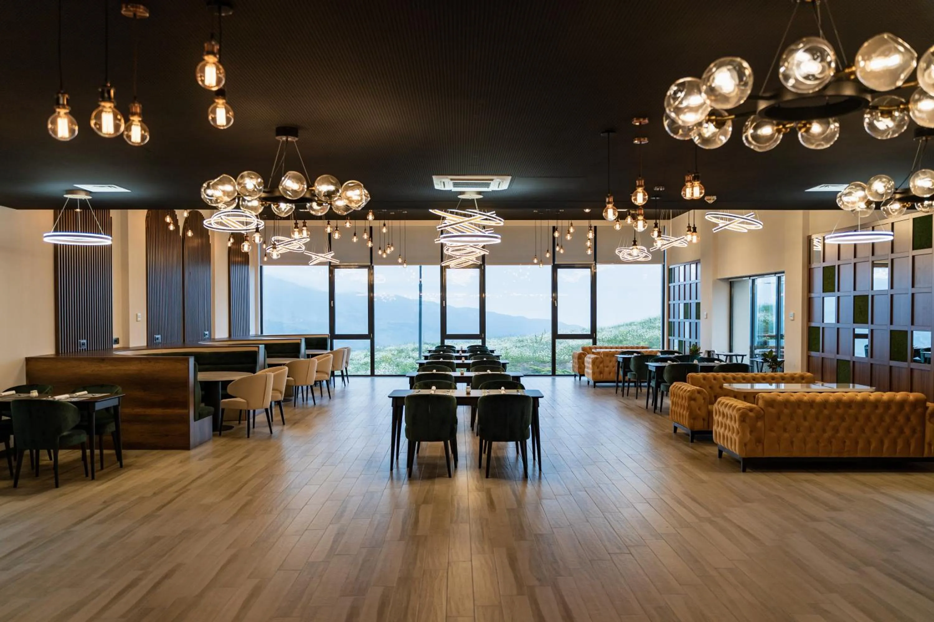 Restaurant/places to eat in Gaya Residences