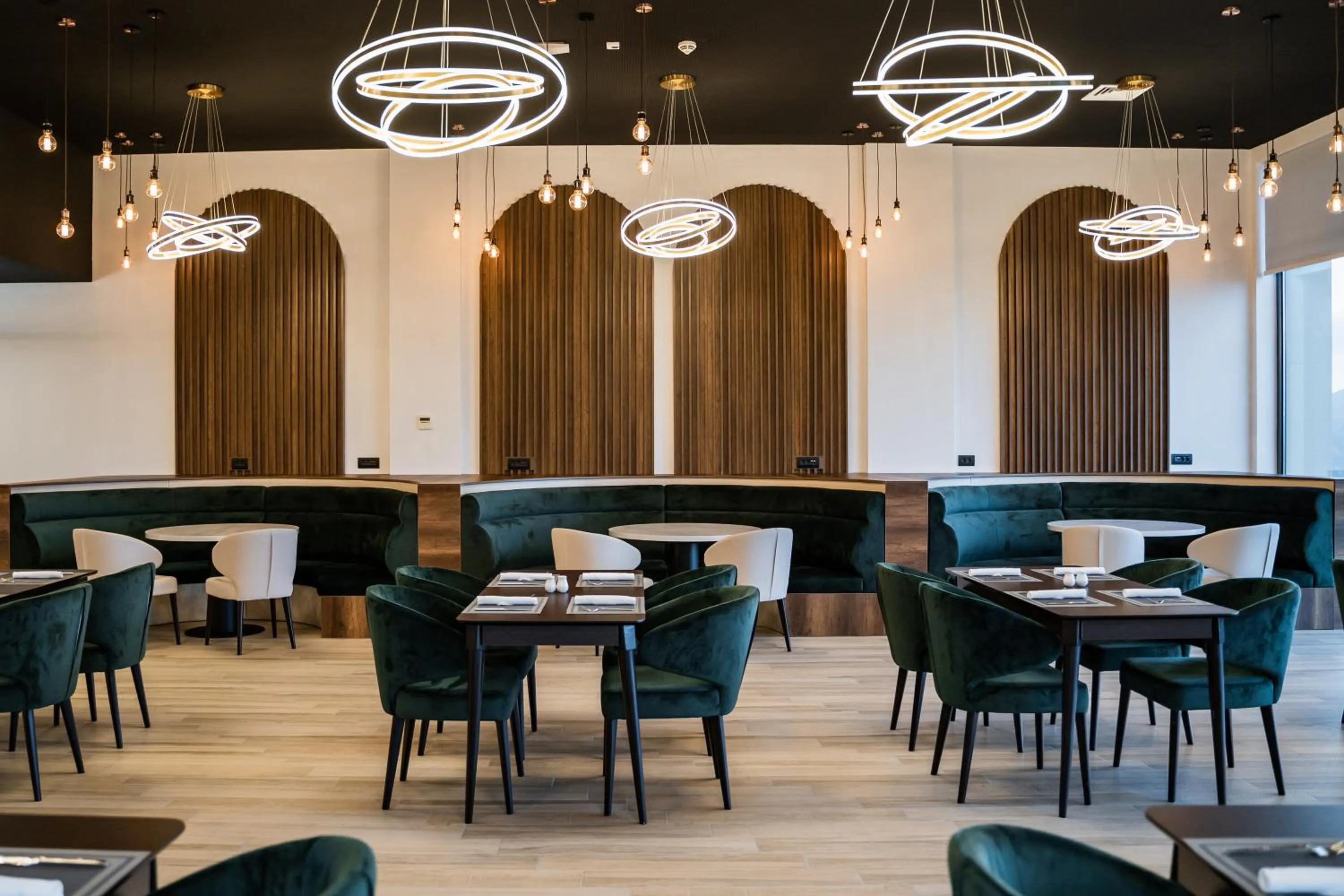 Restaurant/places to eat in Gaya Residences