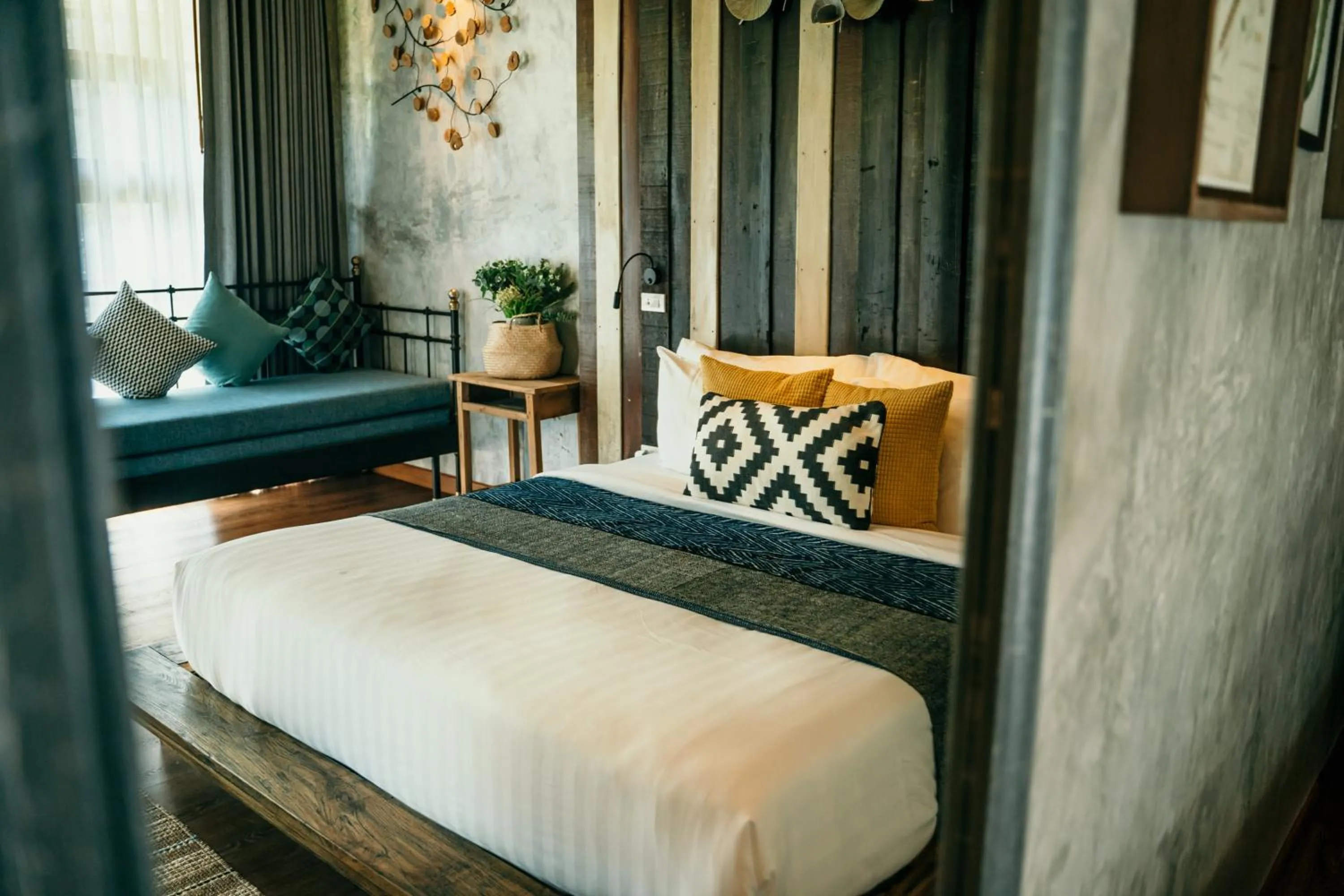 Decorative detail, Bed in Sand in My Shoes Beach Loft