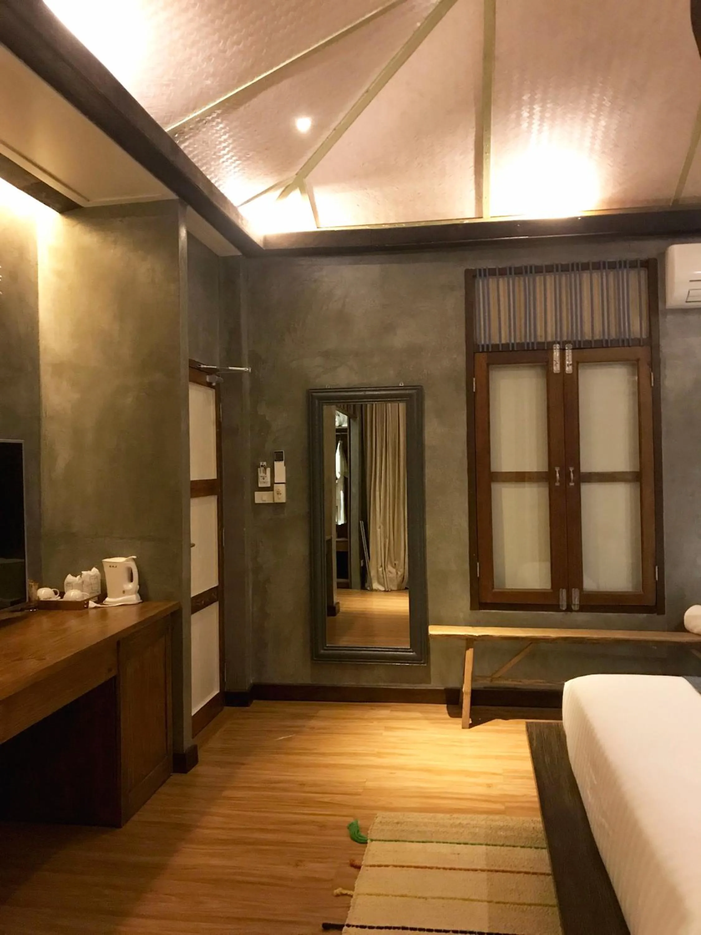 Night, Bed in Sand in My Shoes Beach Loft