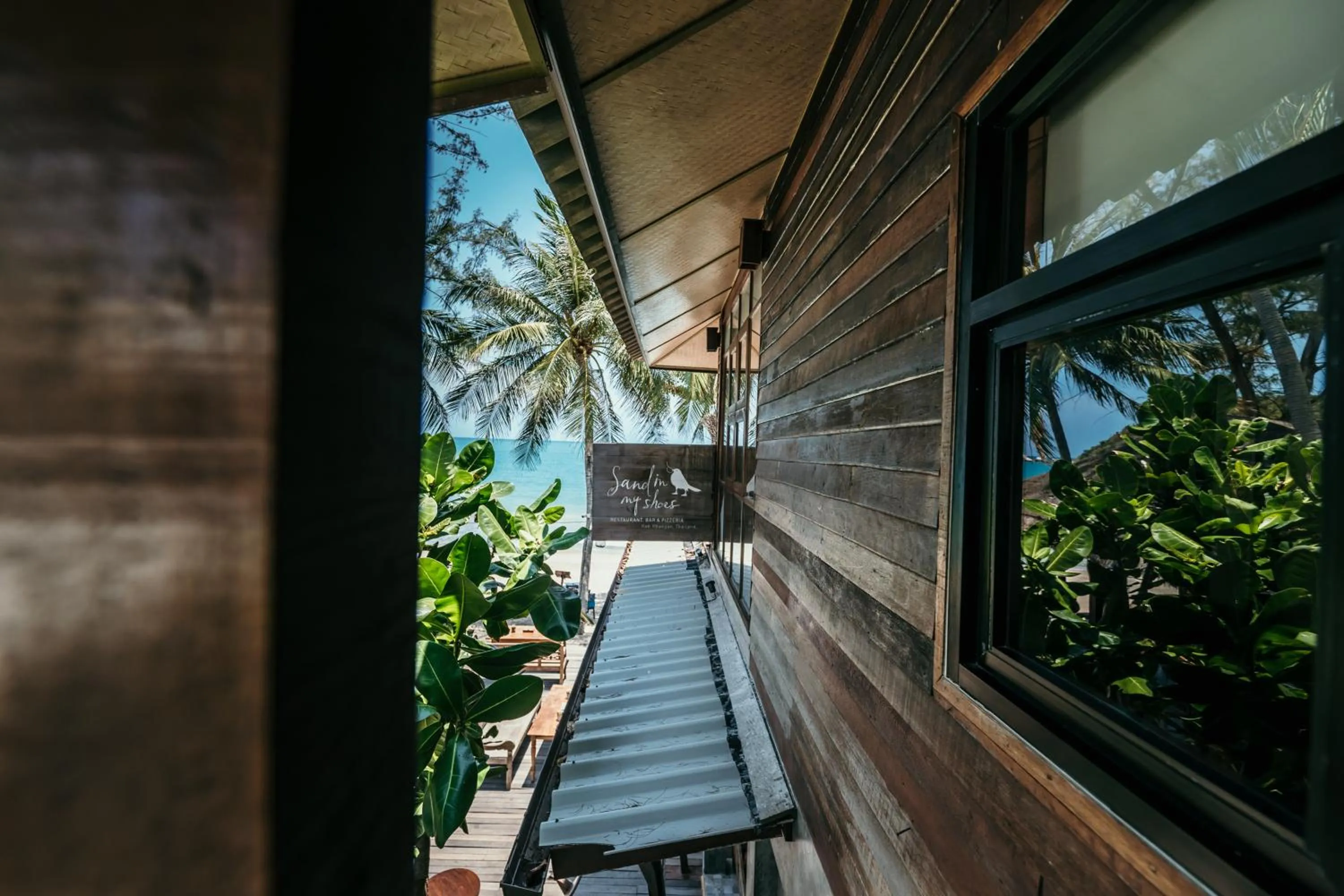 Decorative detail in Sand in My Shoes Beach Loft