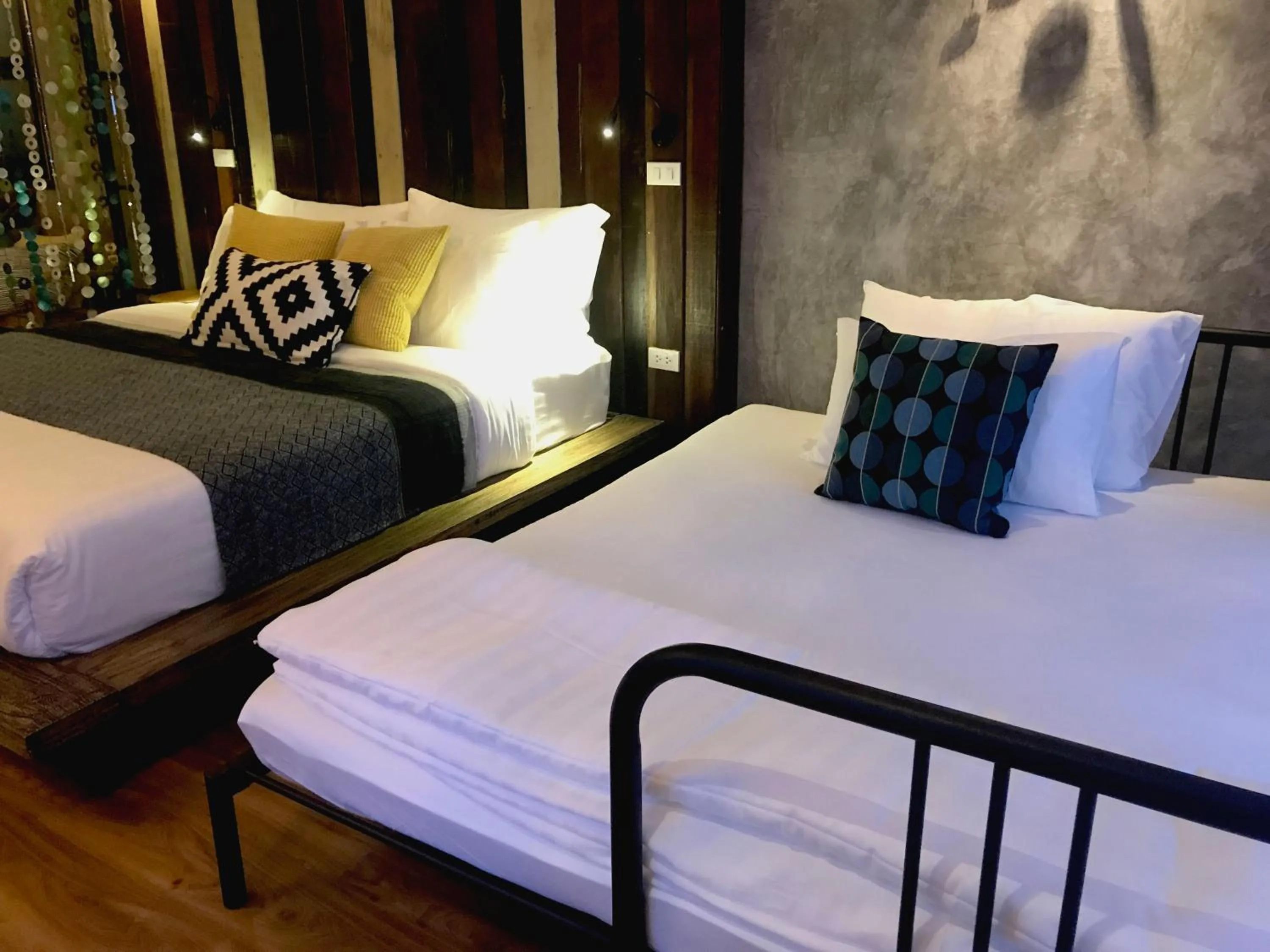 Bedroom, Bed in Sand in My Shoes Beach Loft