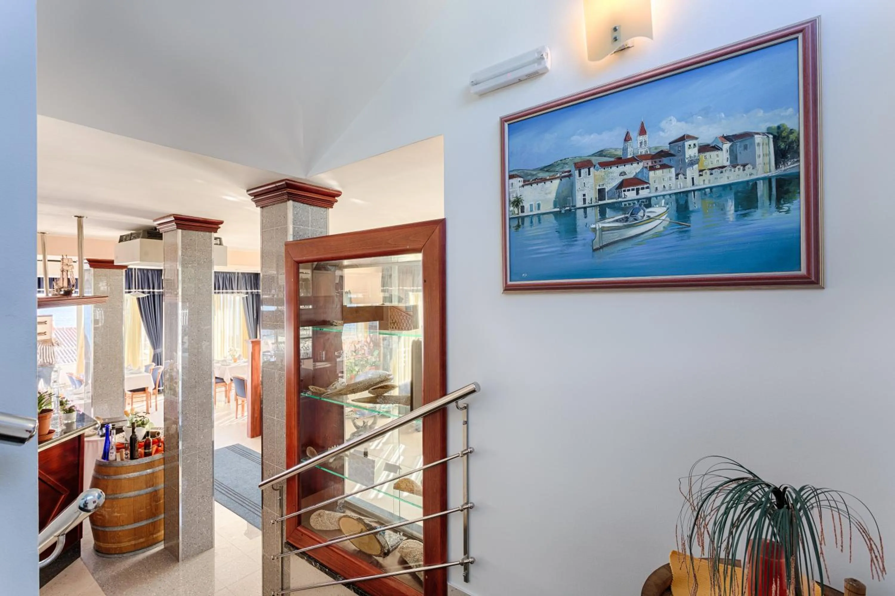 Decorative detail in Hotel Viktorija