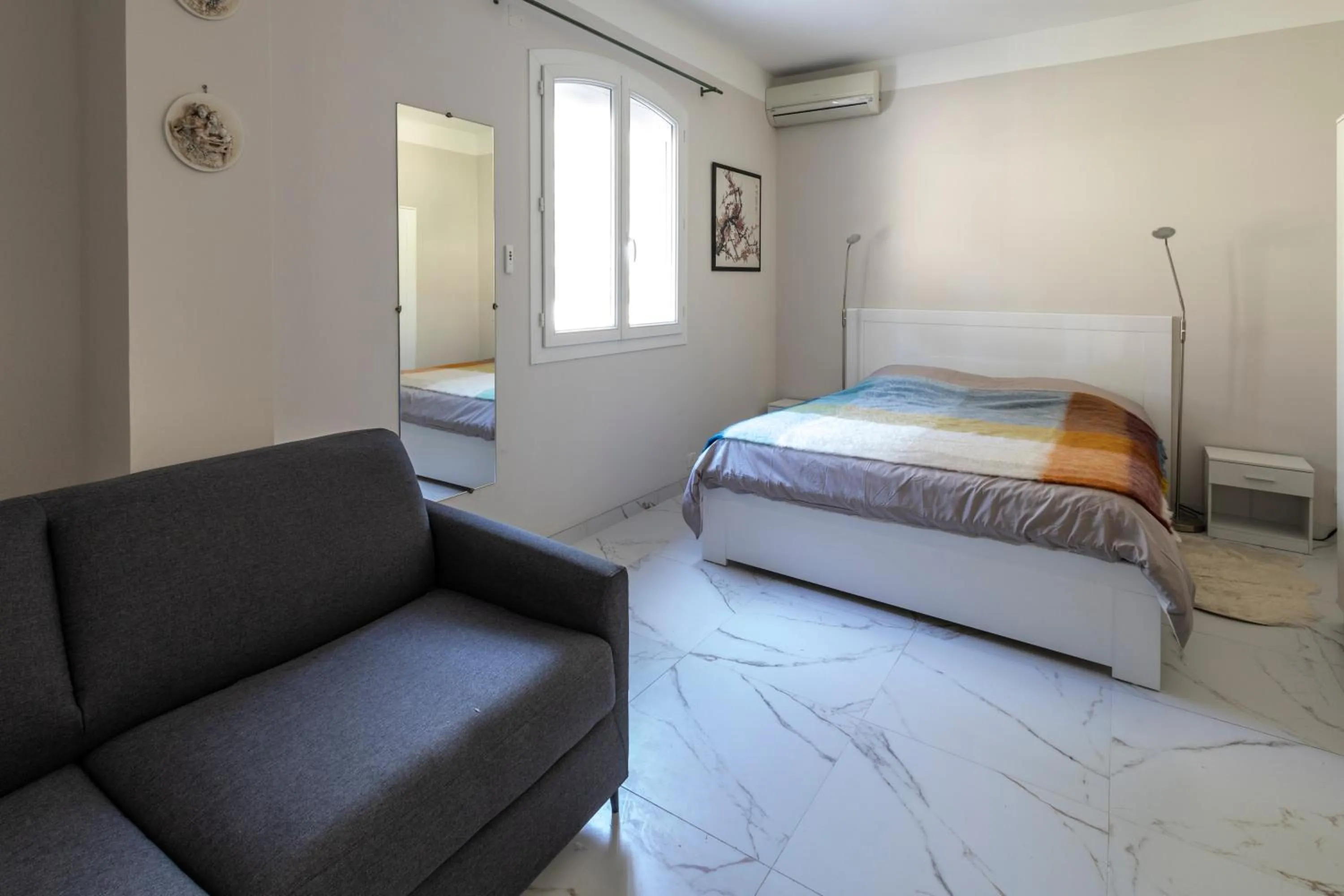 Bedroom, Bed in Villa Violette
