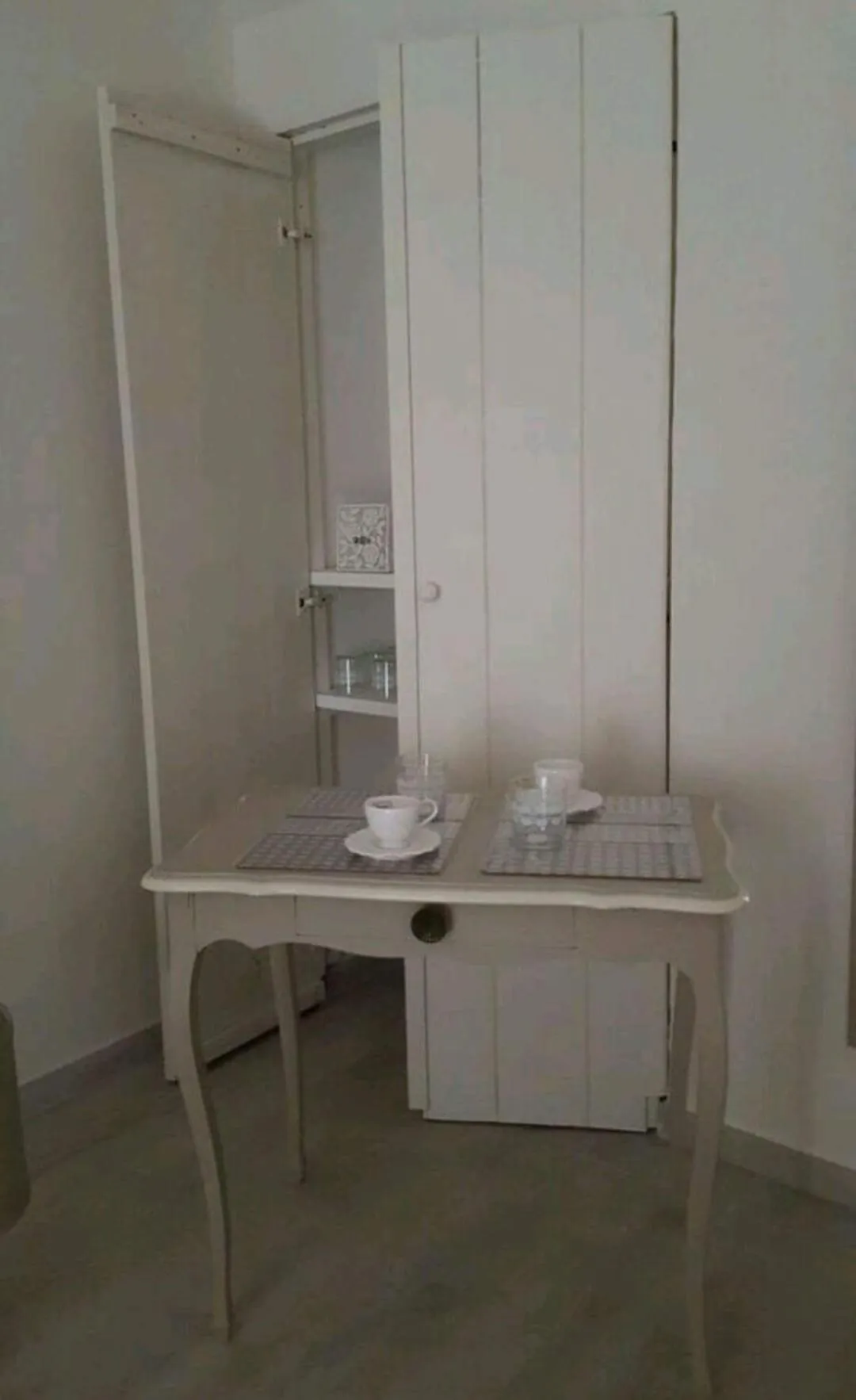 hair dresser in Novecento Charming Room