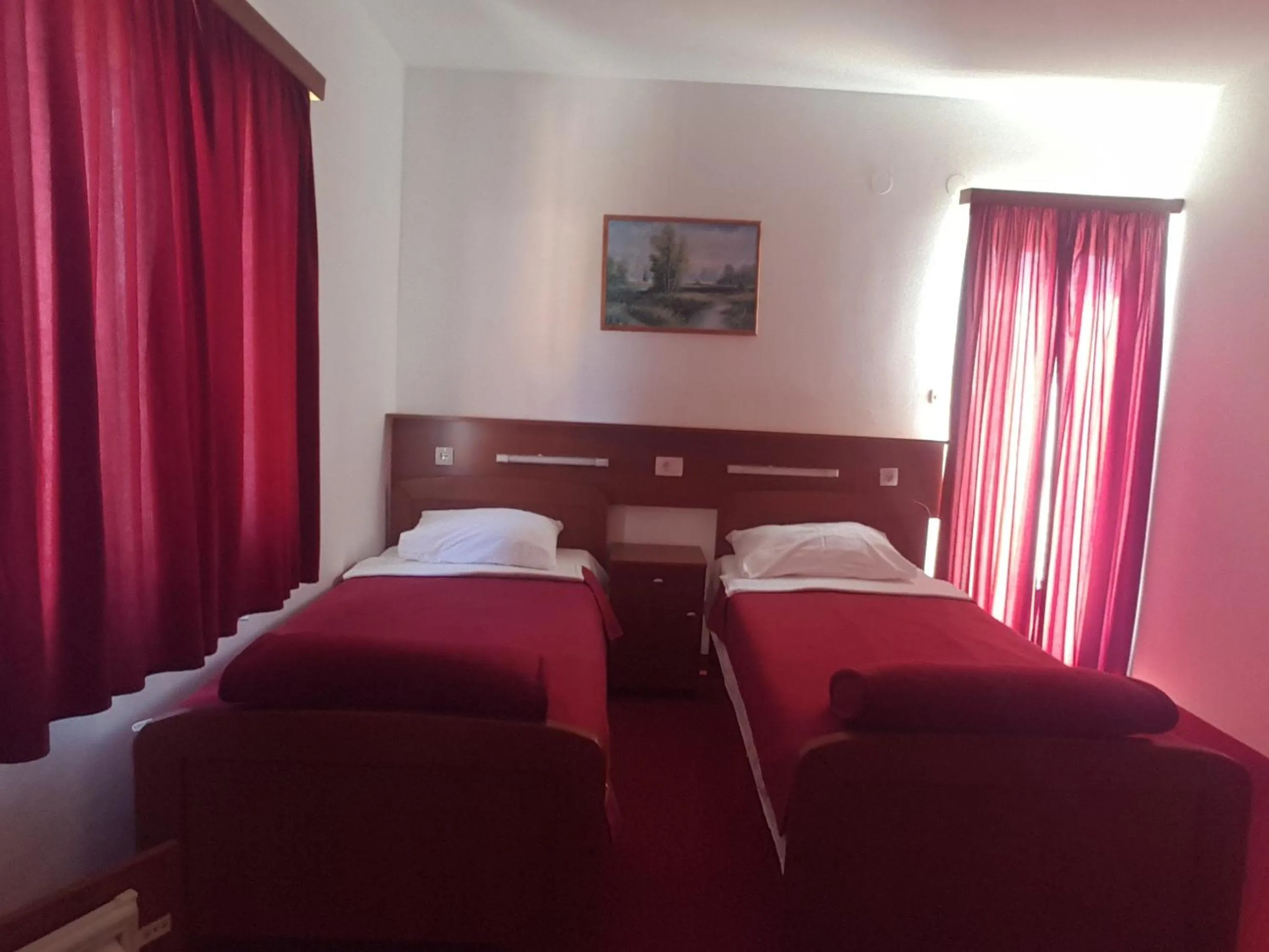 Bedroom, Bed in Hotel Mirni Kutak