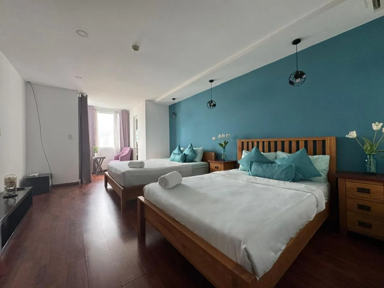 Bed in Chillax Apartment - Cozy 3-Bedroom City View Home at Tower, District 1