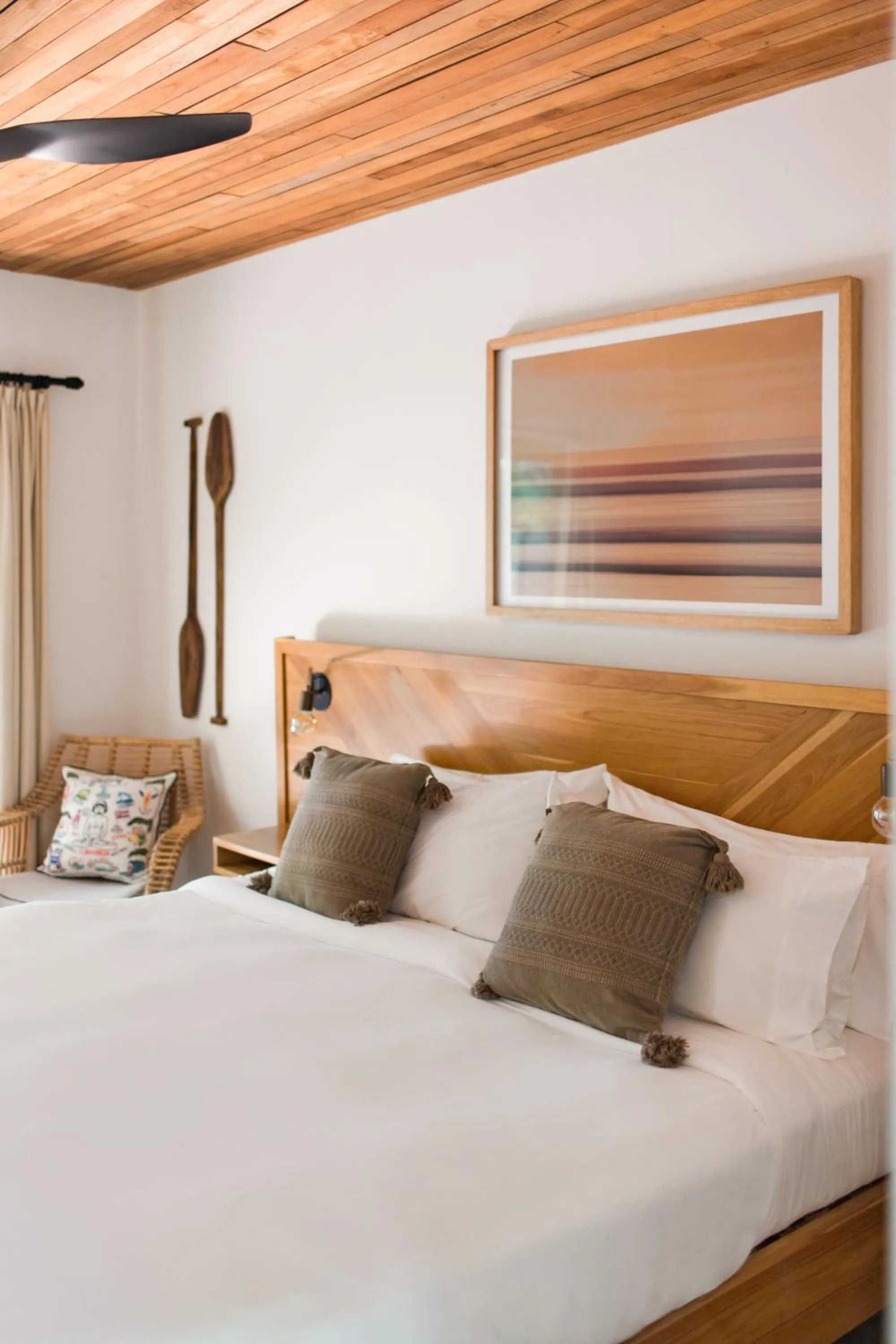 Bedroom, Bed in The Nomadic Hotel