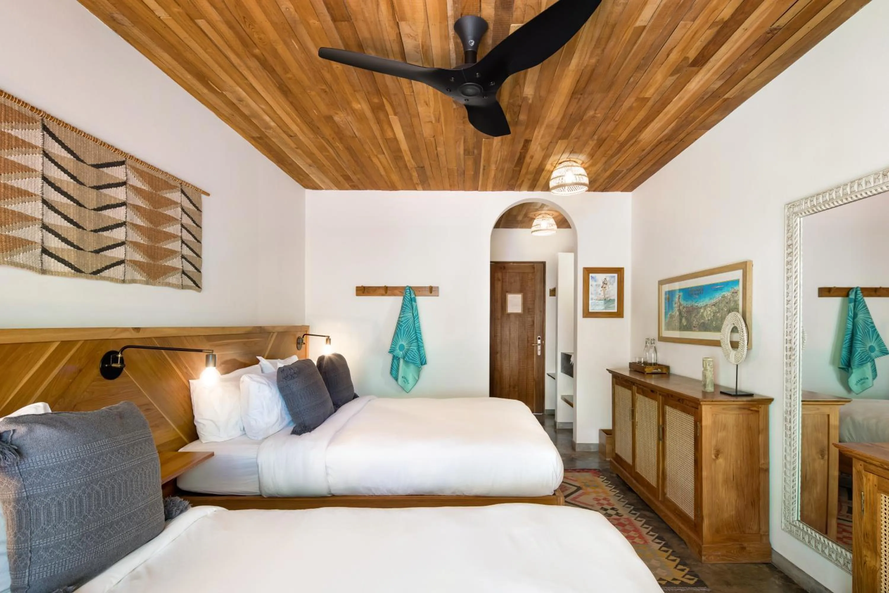 Bedroom, Bed in The Nomadic Hotel