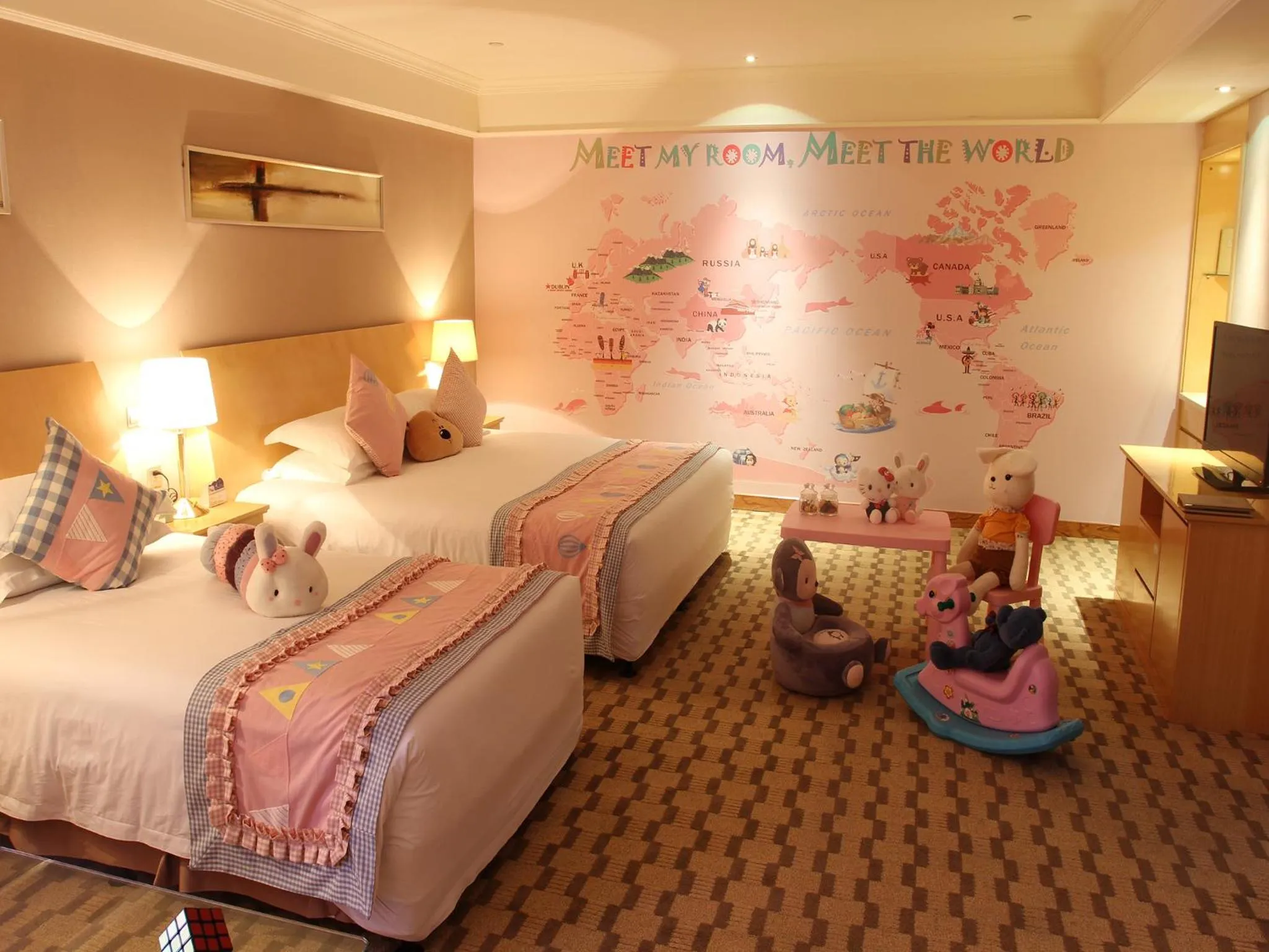 Bed in Hui Fu Jinling Hotel