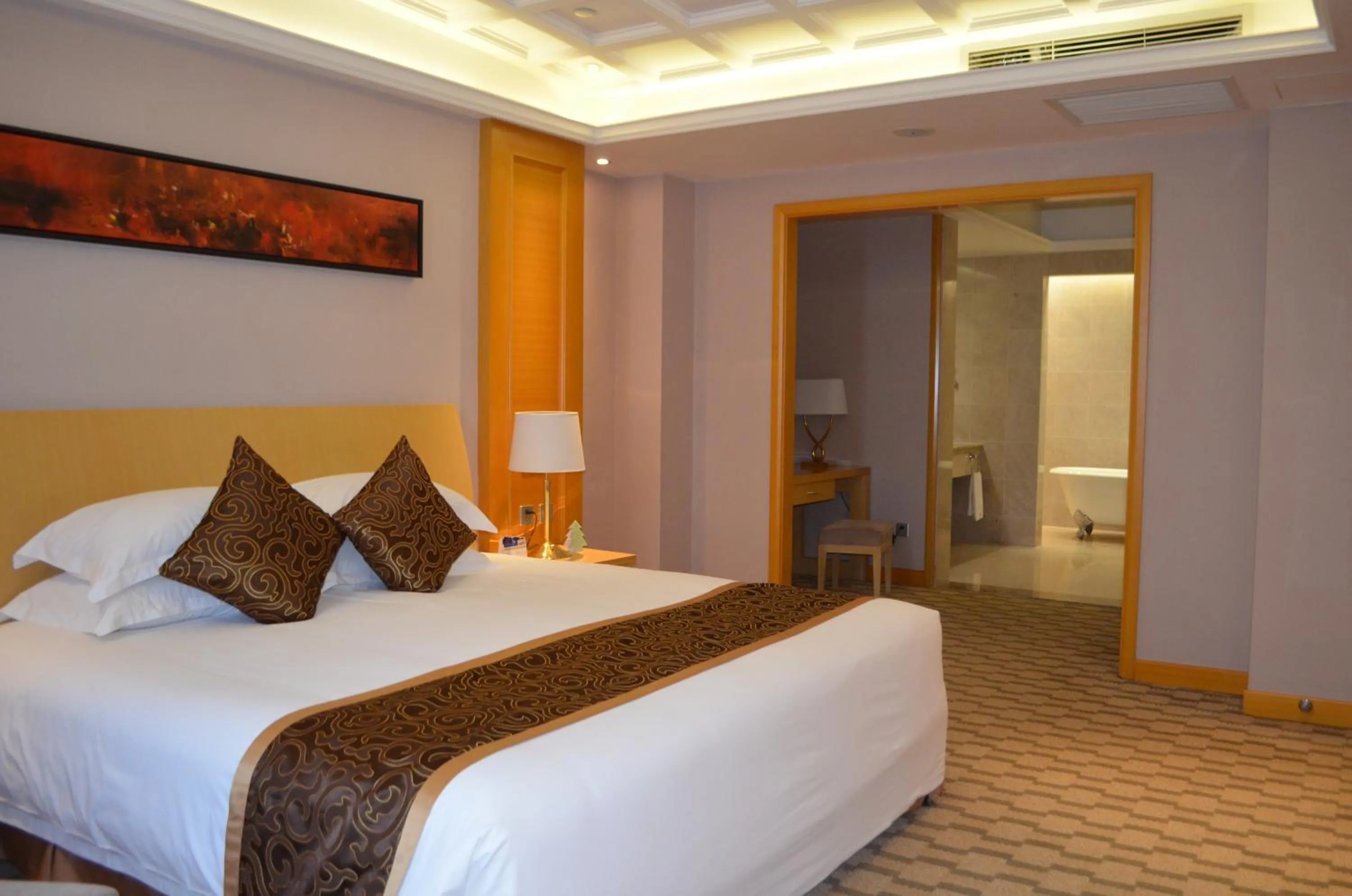 Bedroom, Bed in Hui Fu Jinling Hotel