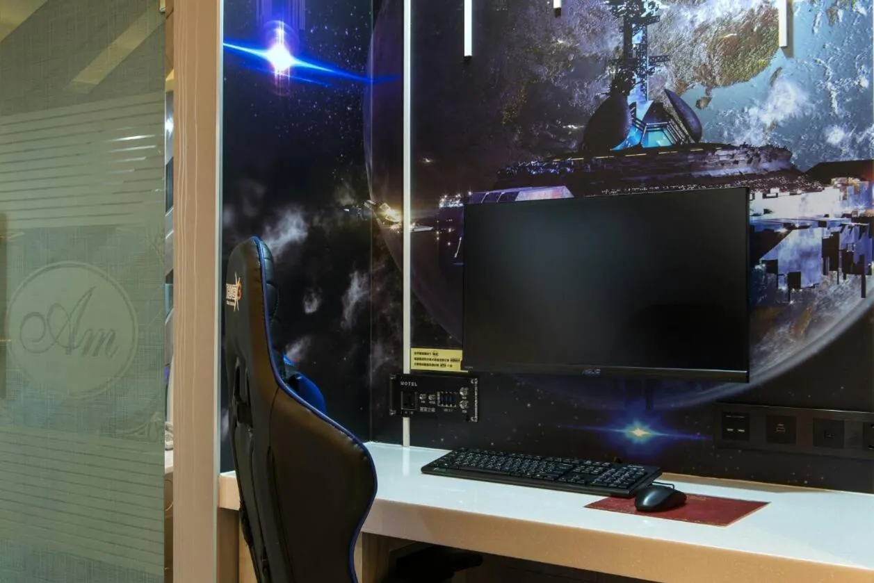 Seating area in Point Motel