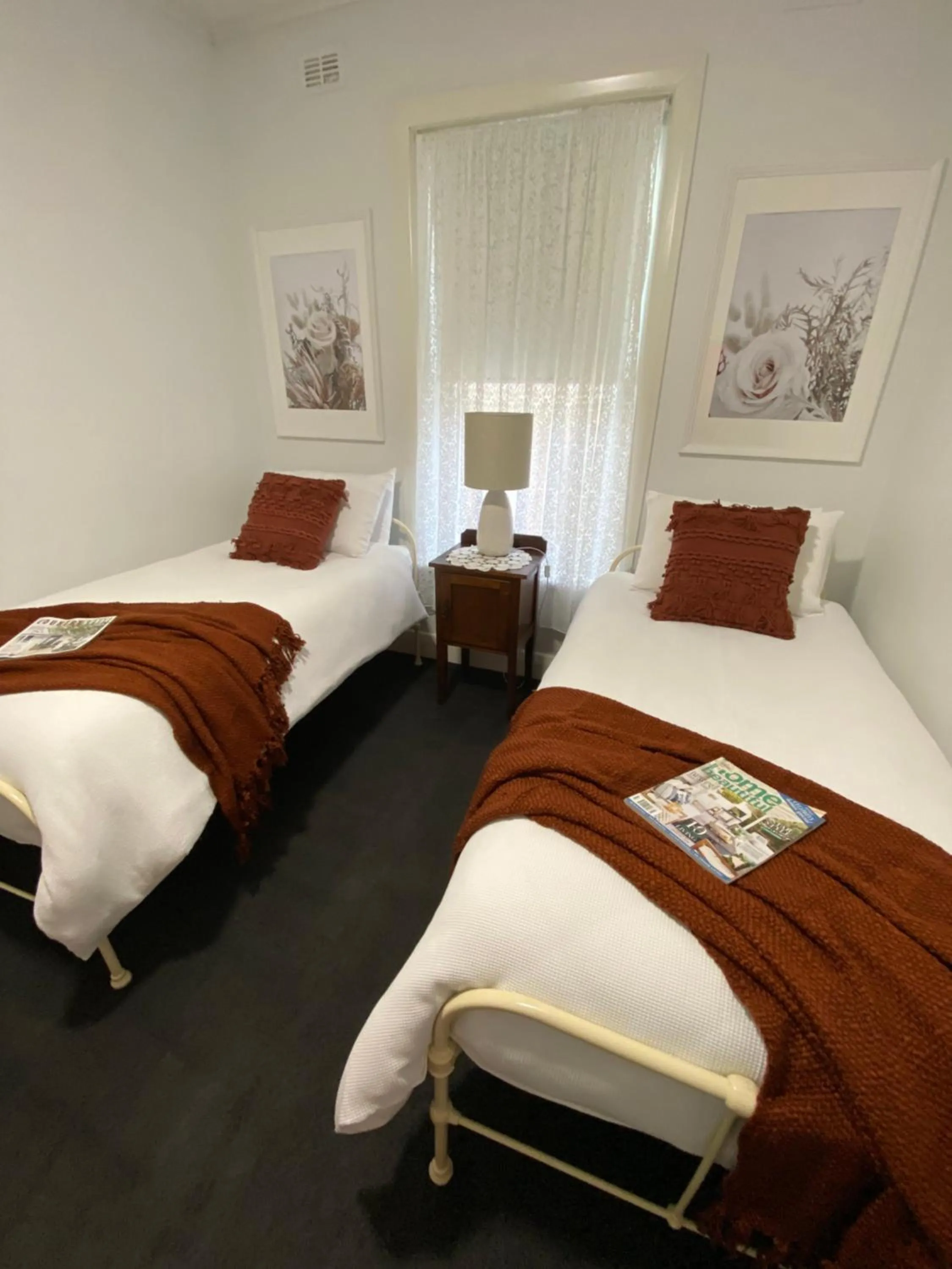 Bedroom, Bed in Two Cow Cottage Bed & Breakfast