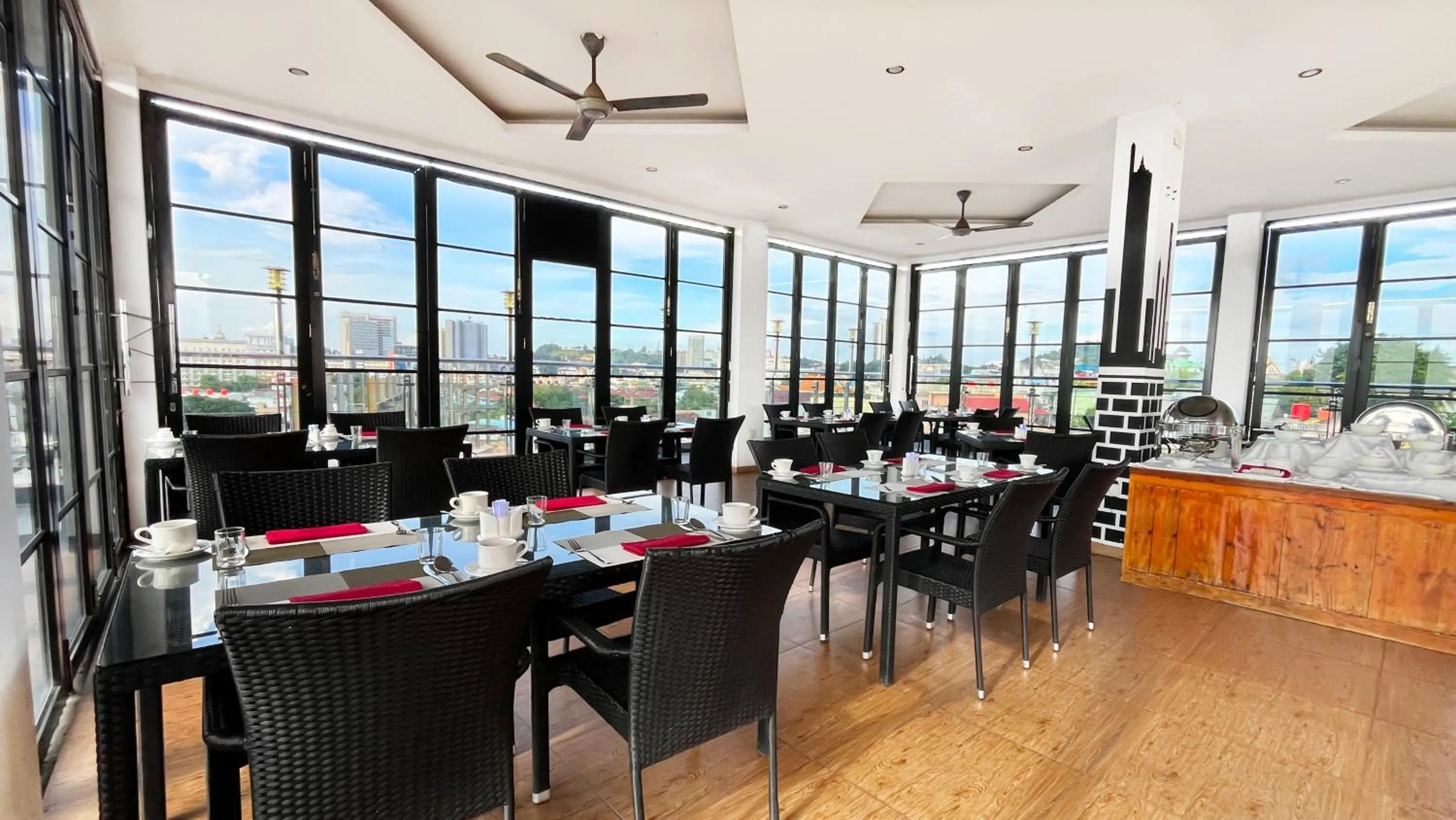 Restaurant/places to eat in Sahid Vanilla Nagoya Batam