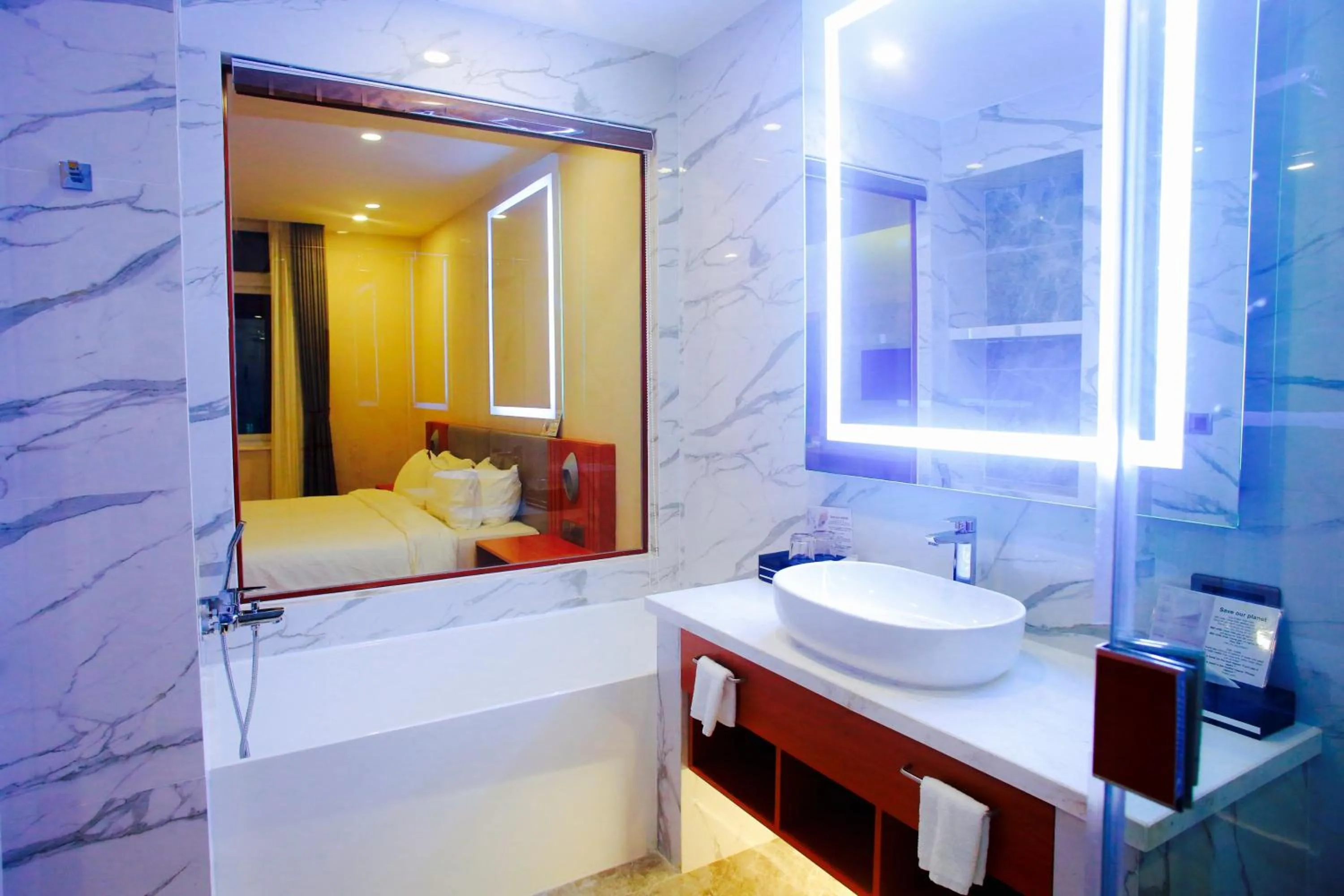 Shower in Bella Vita Hotel