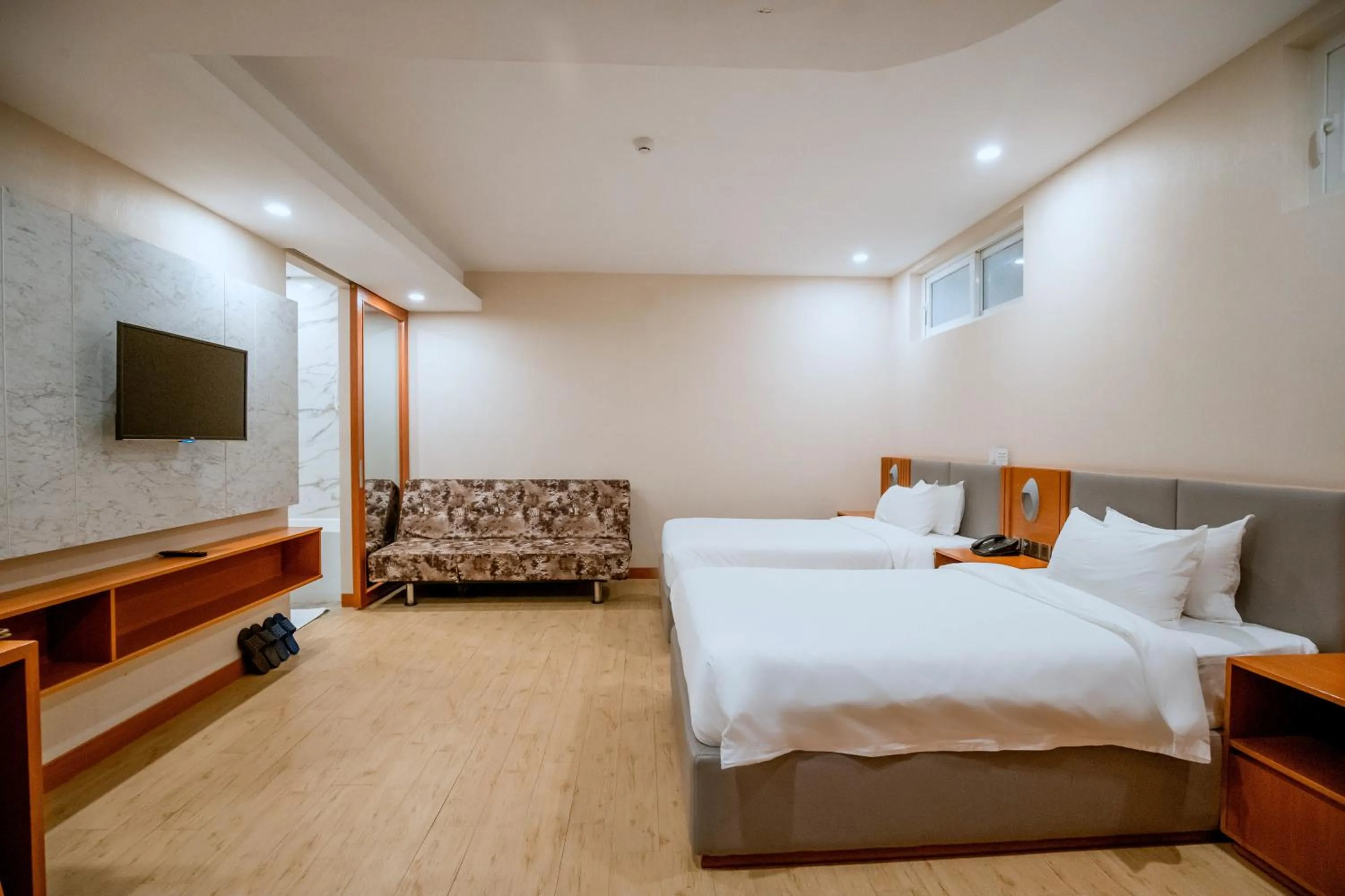 bunk bed, Bed in Bella Vita Hotel