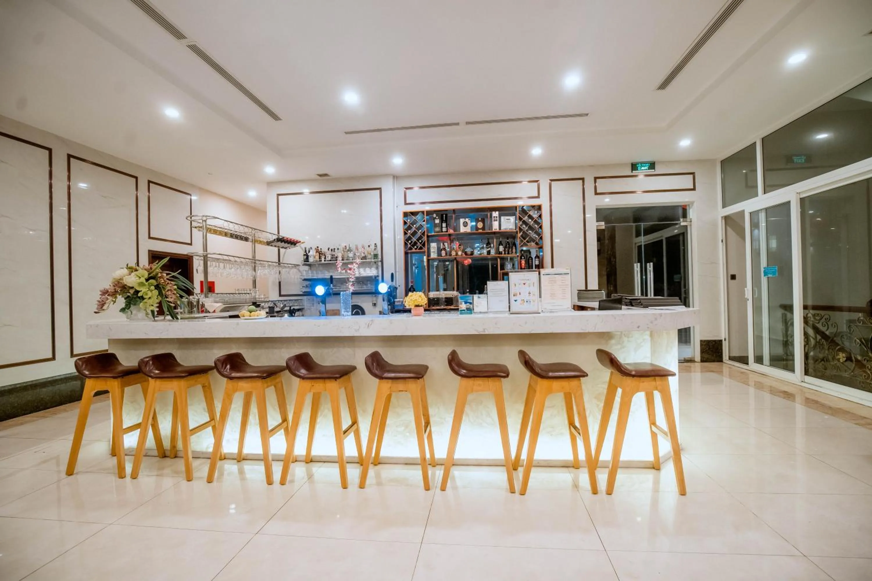 Lounge or bar in Bella Vita Hotel