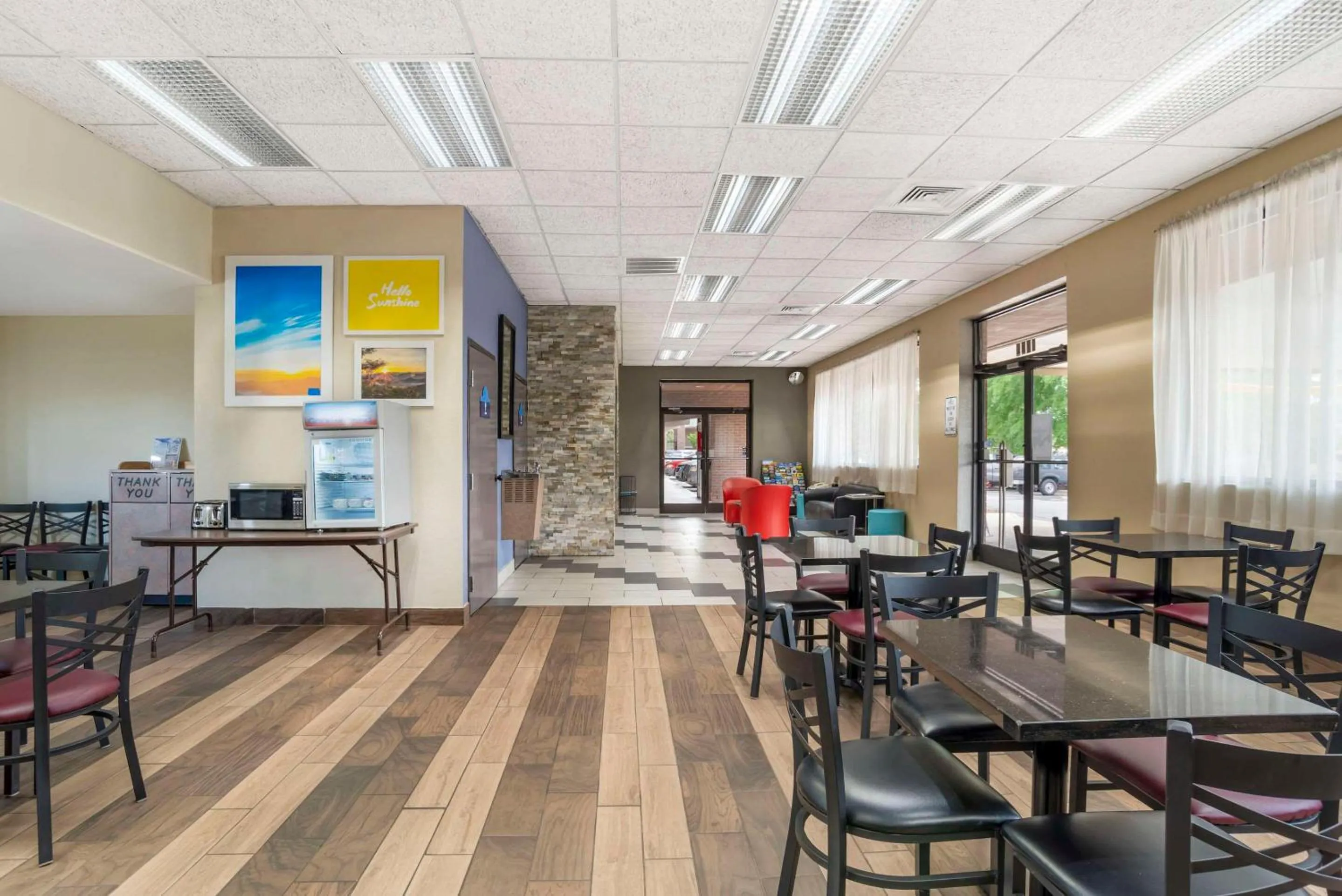 Breakfast in Quality Inn near Speedway