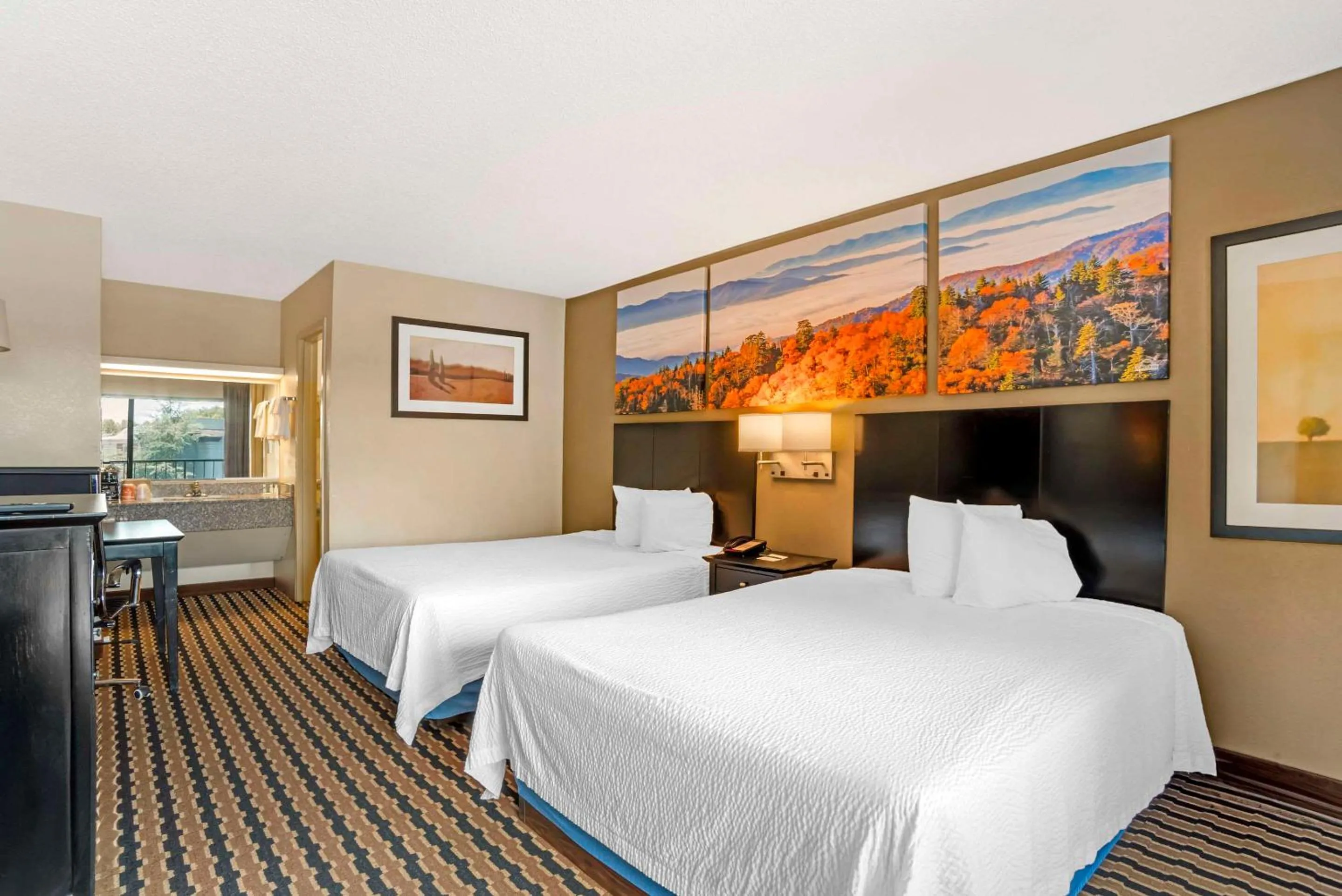 Bedroom, Bed in Quality Inn near Speedway