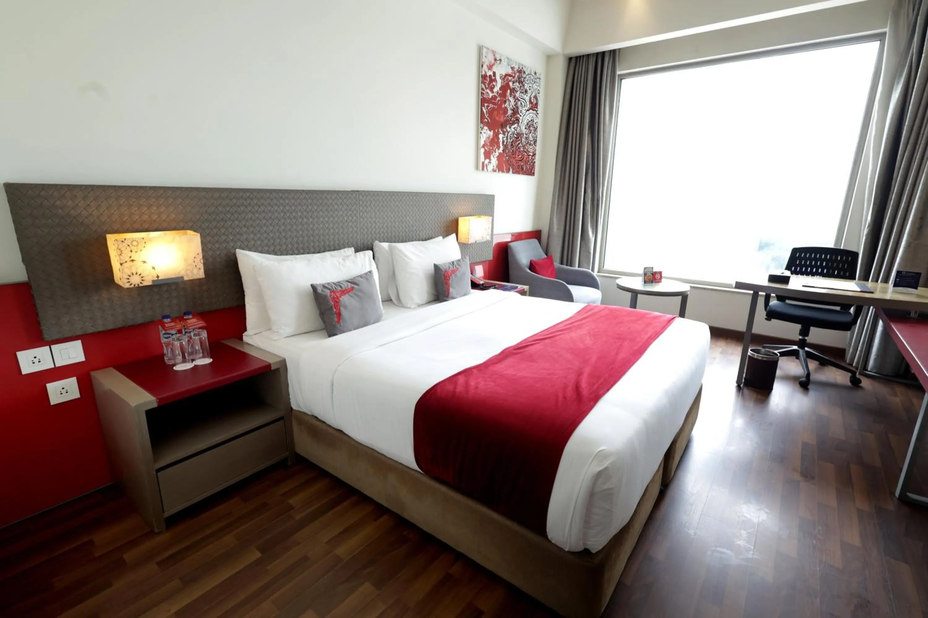 Bedroom, Bed in Ramada by Wyndham Lucknow Hotel and Convention Center