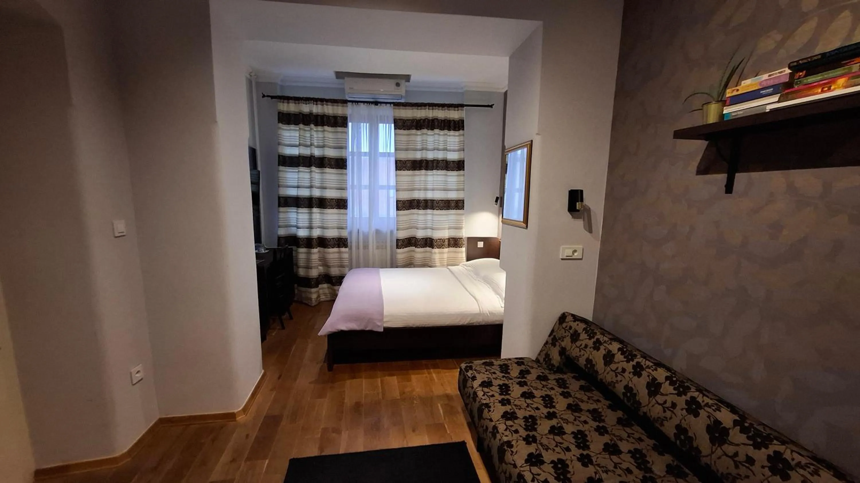 Bedroom, Bed in Maksimilian Osijek