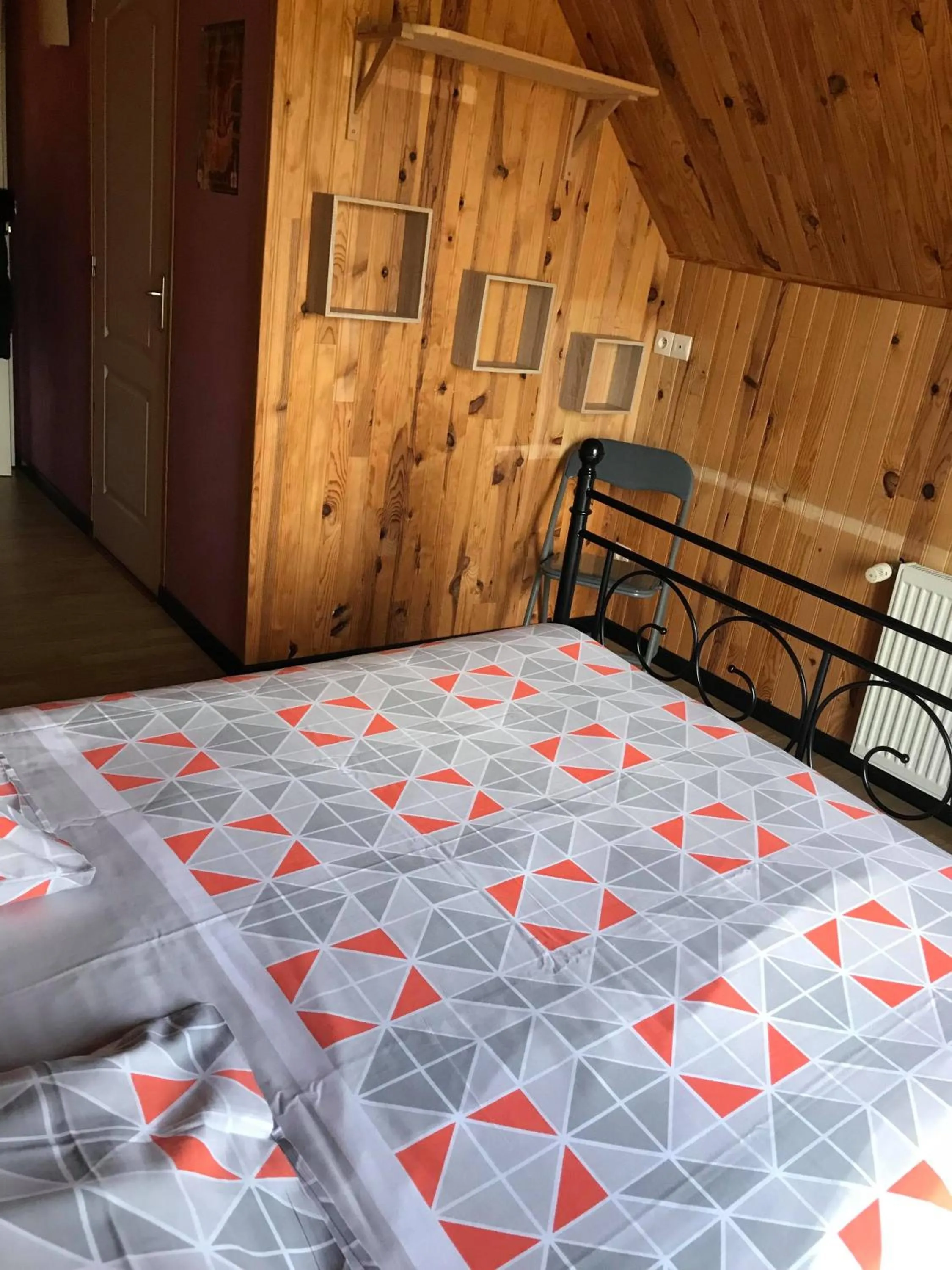 Bed in Le chant des oiseaux