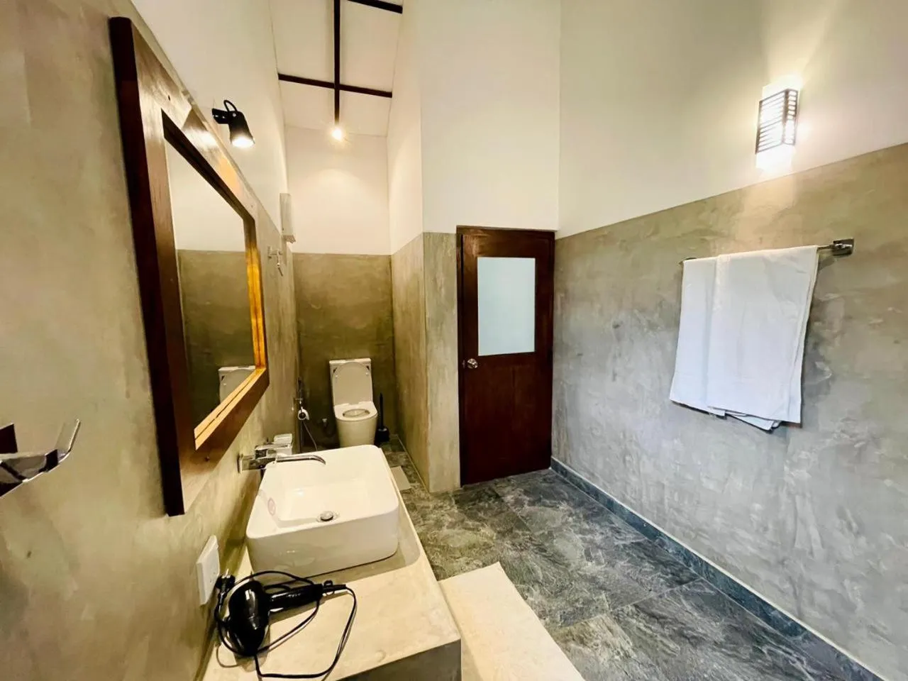 Bathroom in The Countryside Udawalawe