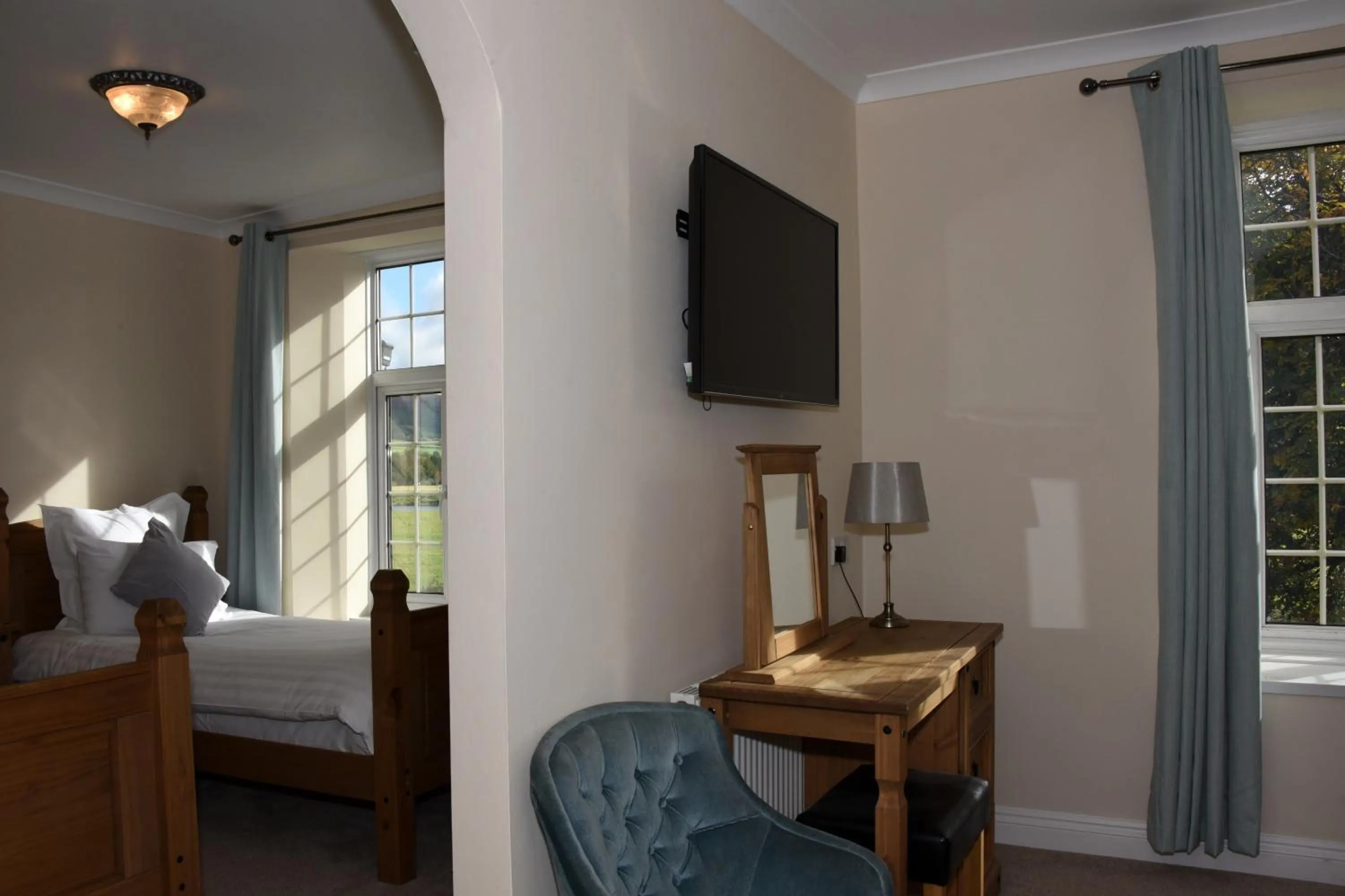 Bed in The Llanelwedd Arms Hotel