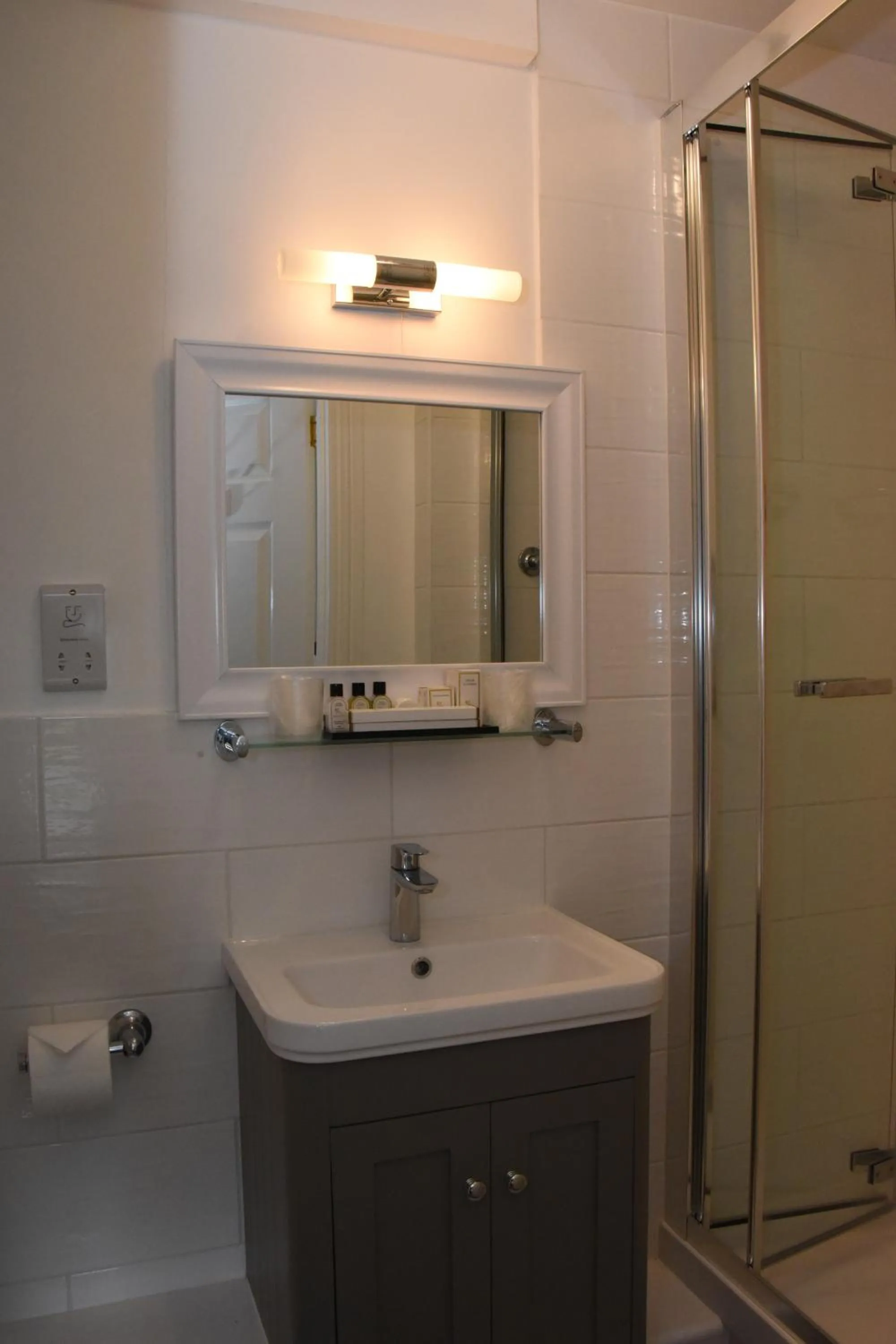 The Llanelwedd Arms Hotel