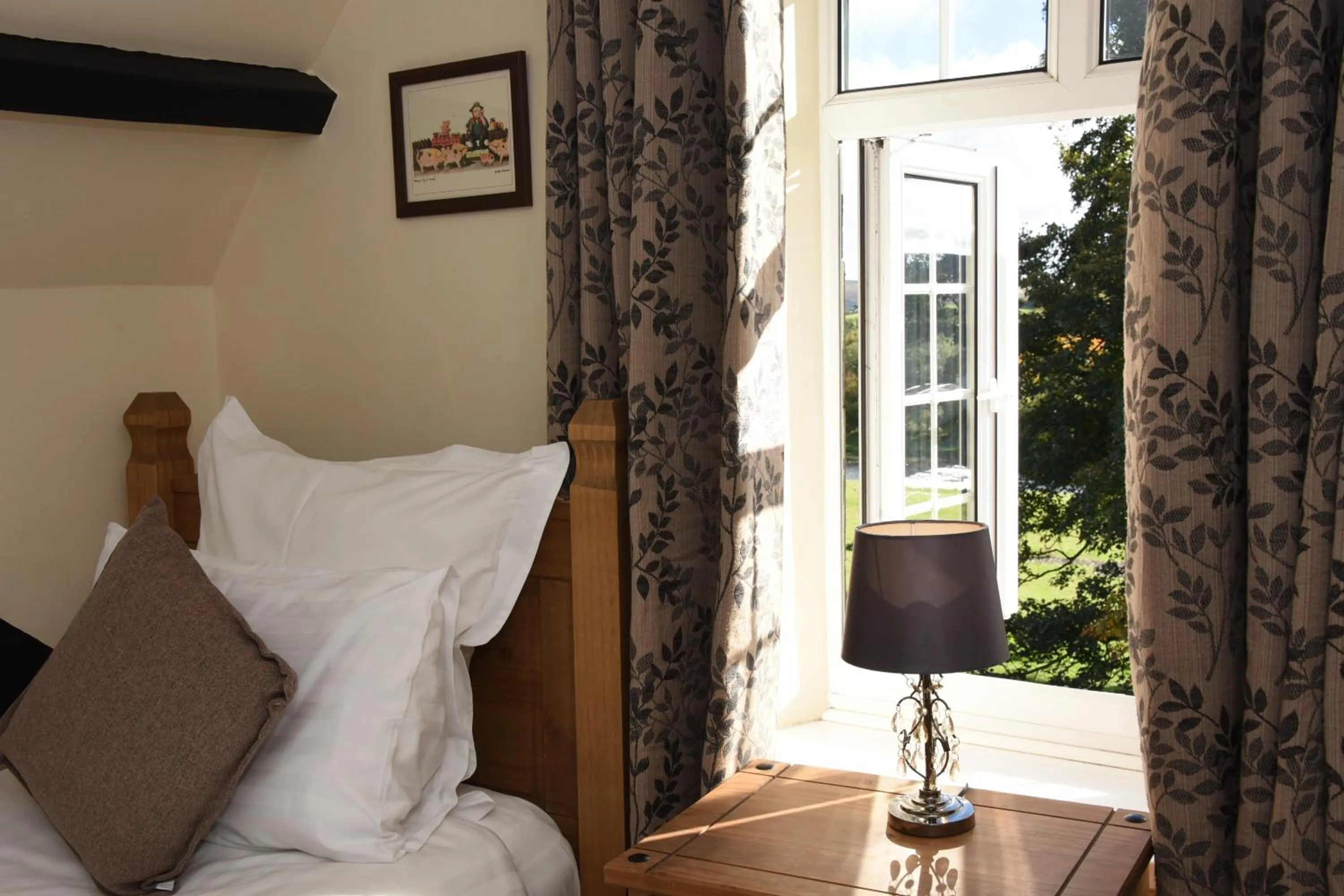 Bed in The Llanelwedd Arms Hotel