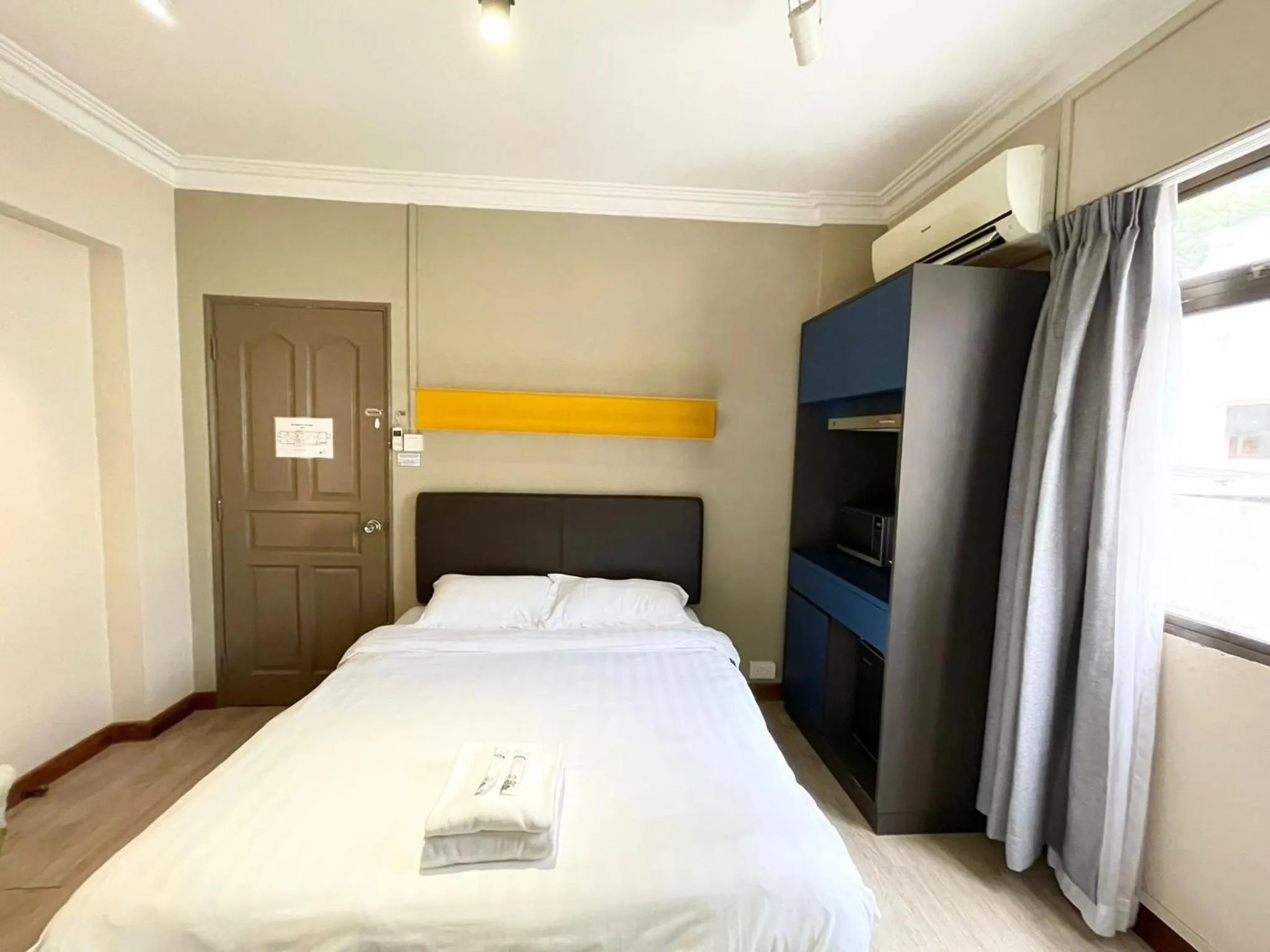 Bedroom, Bed in Greatwood Residence at Devonshire