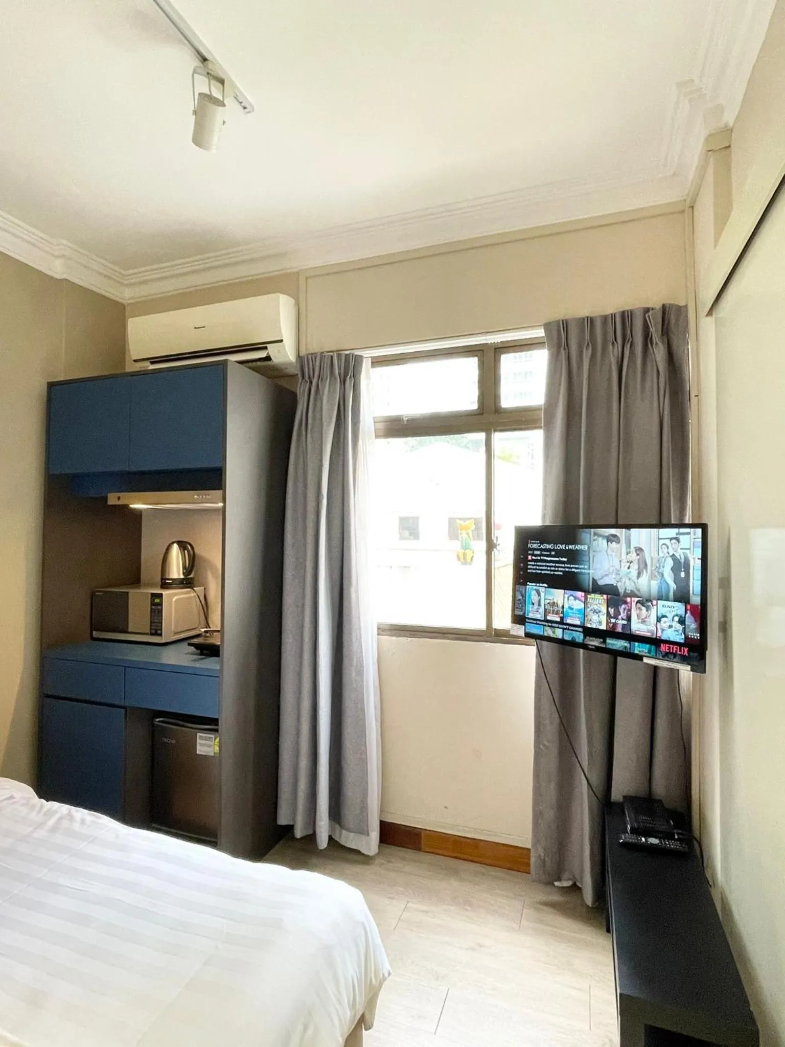 TV and multimedia, Bed in Greatwood Residence at Devonshire