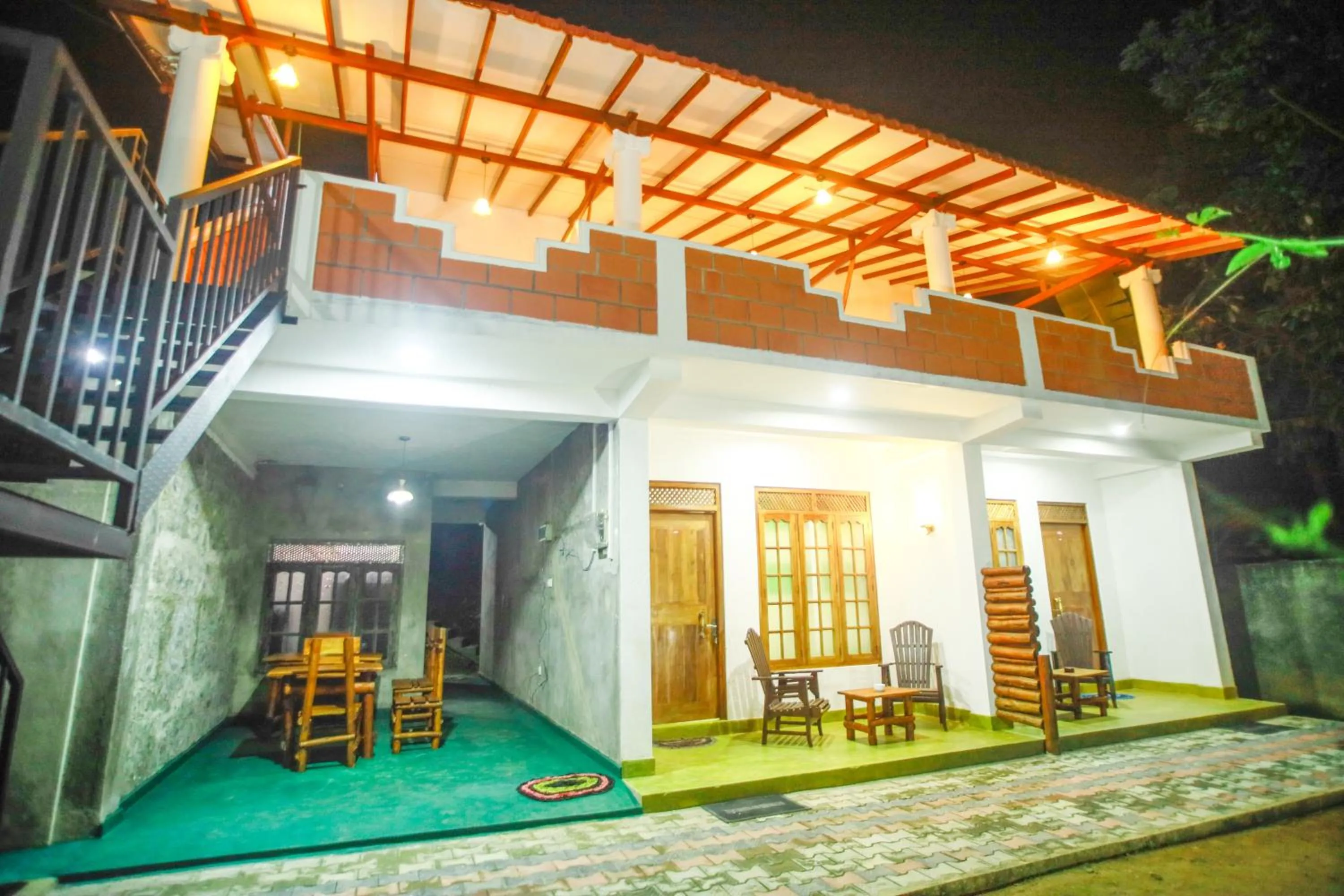 Property building in Dinaro Guest