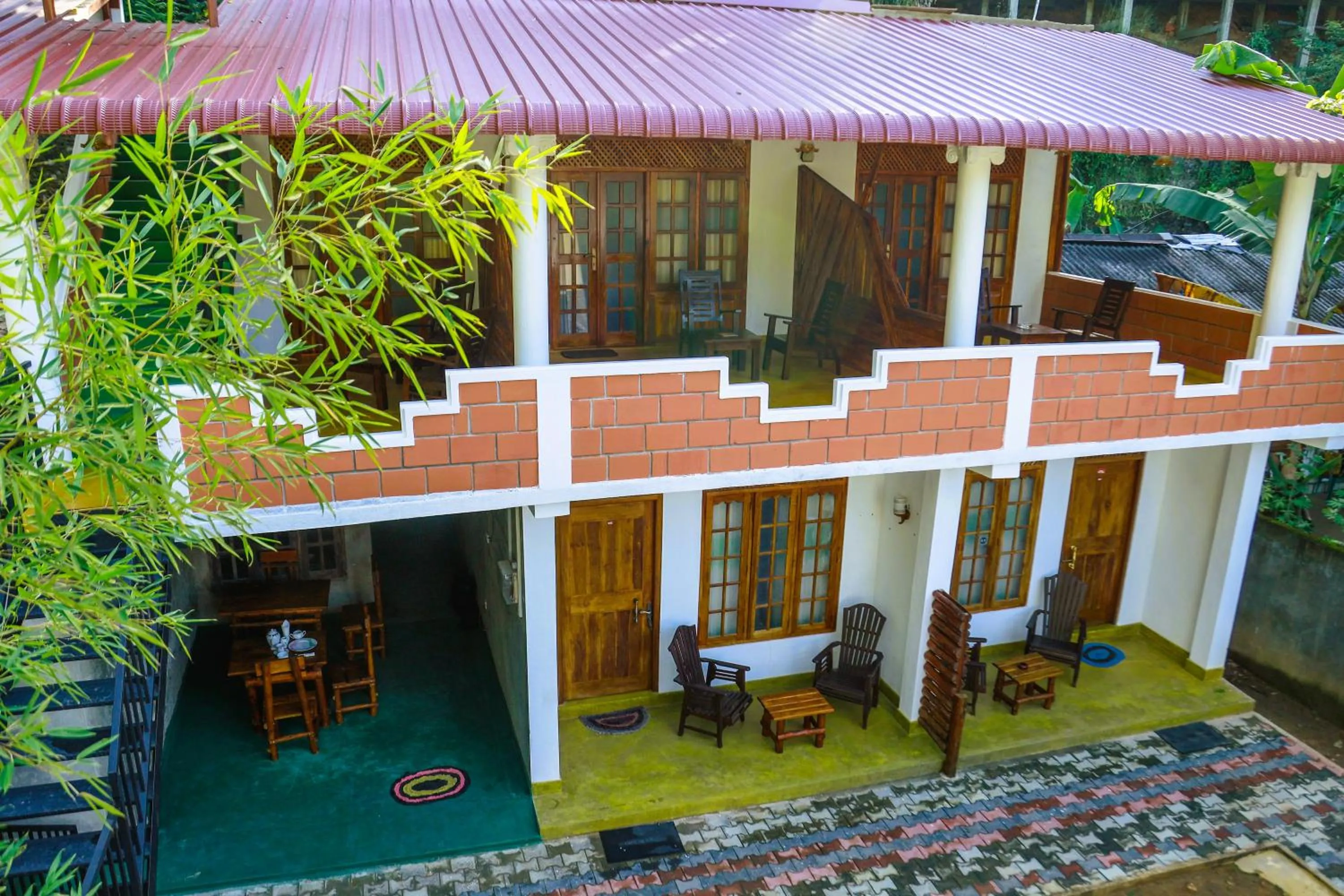 Property building in Dinaro Guest