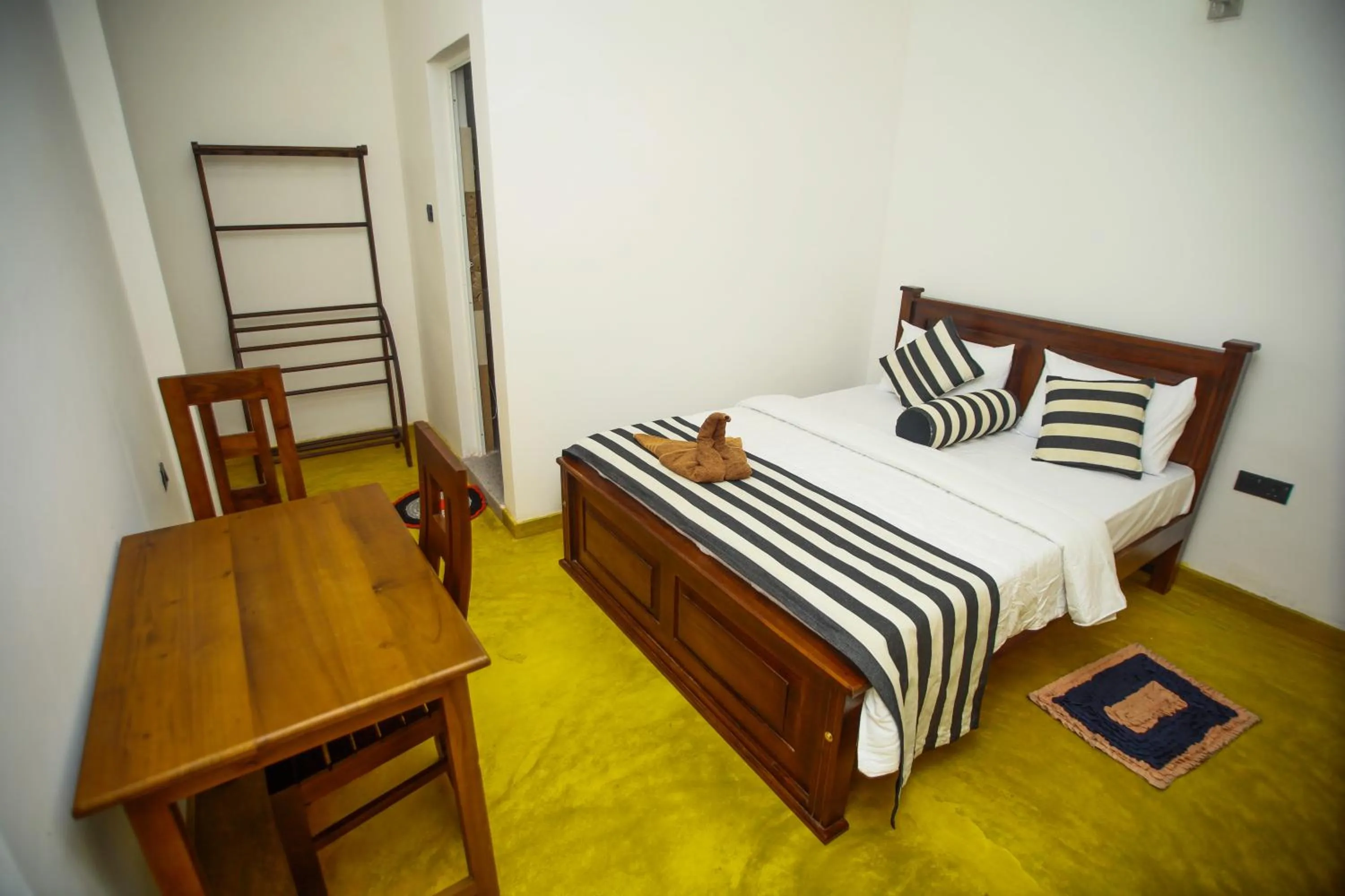 Photo of the whole room, Bed in Dinaro Guest