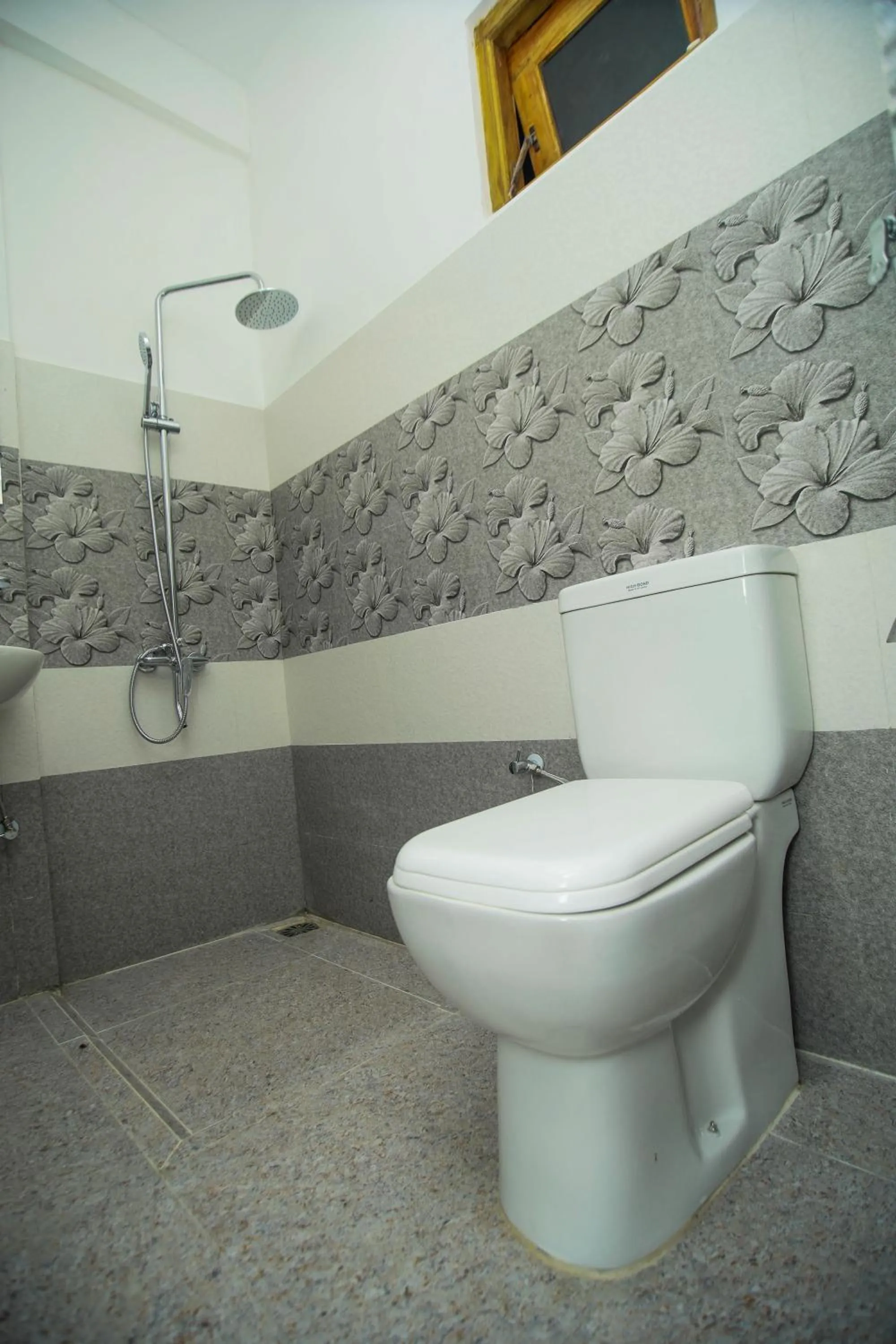 Bathroom in Dinaro Guest