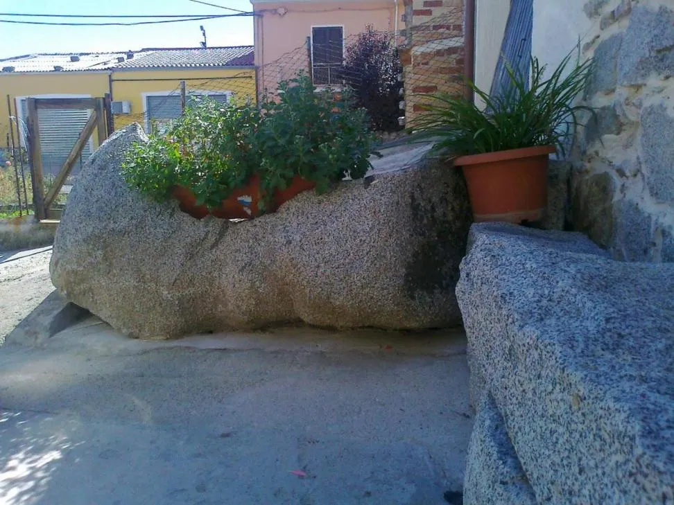 Property building in Domos Antigas