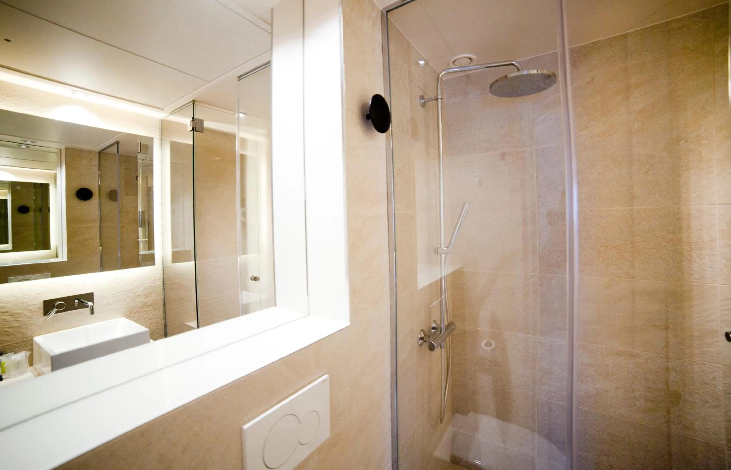 Bathroom in Hotel Andréa