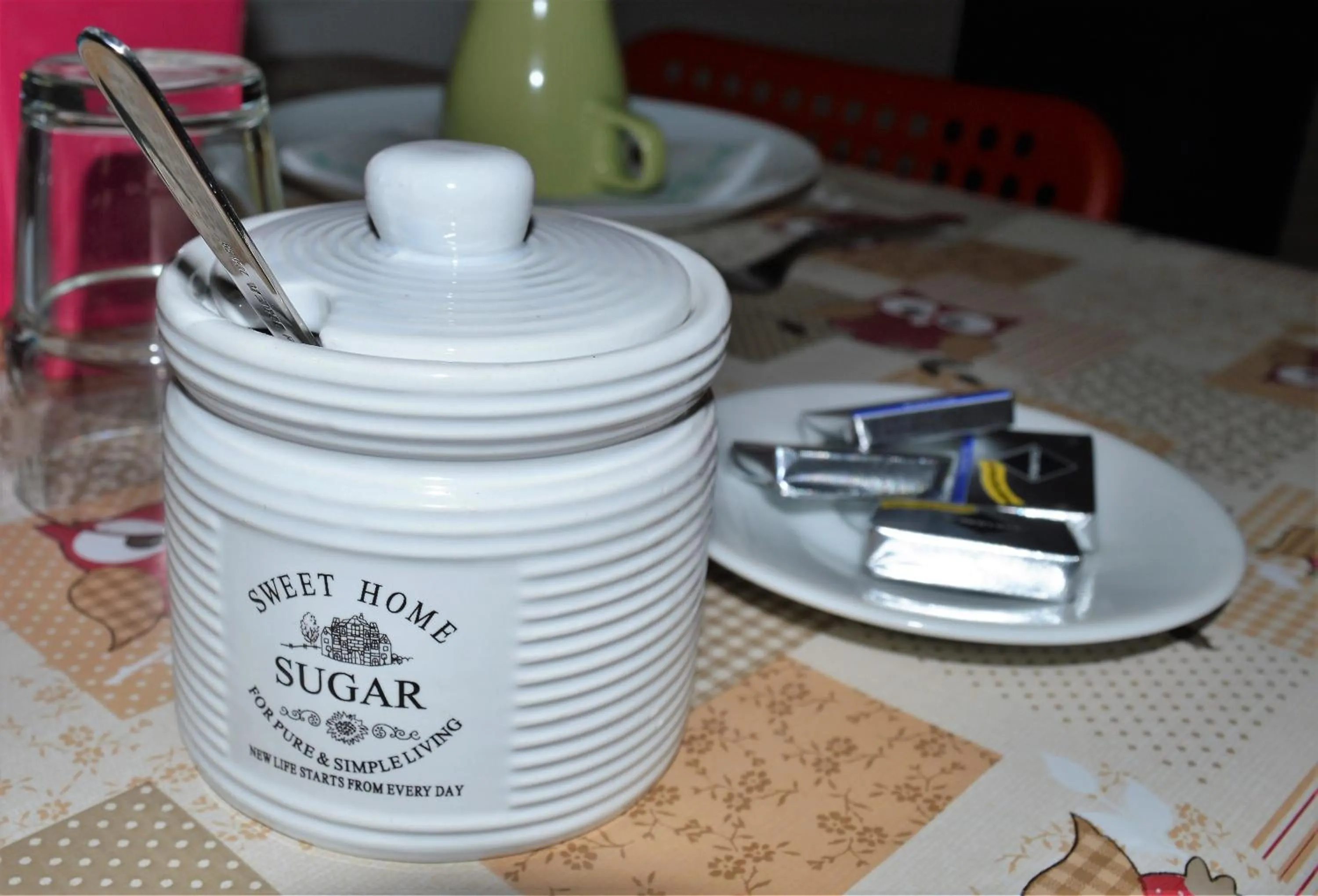 Decorative detail in Napoli Station B&B