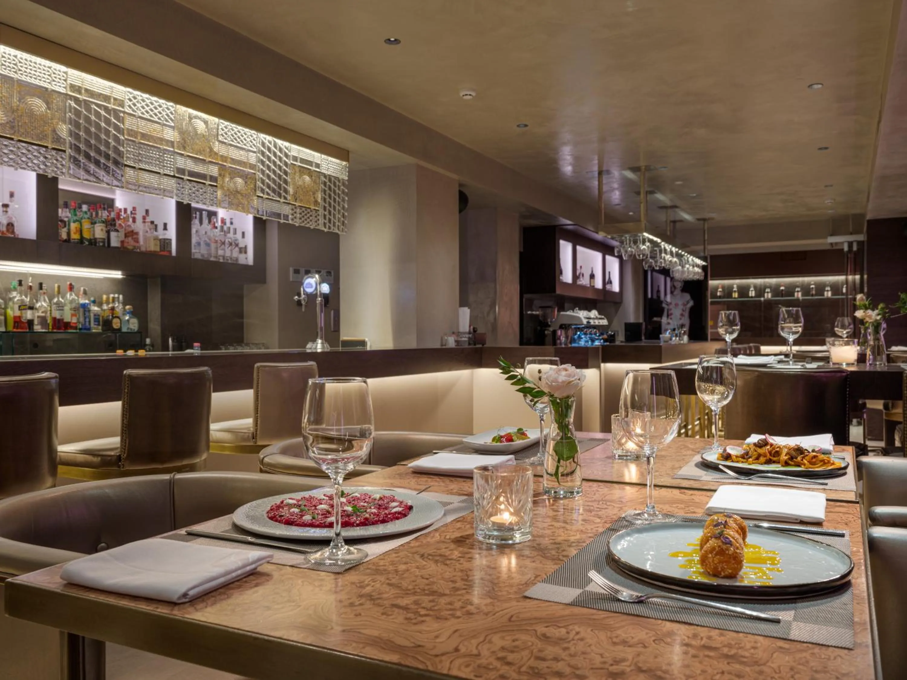 Restaurant/places to eat in SAZ City Life Boutique Hotel