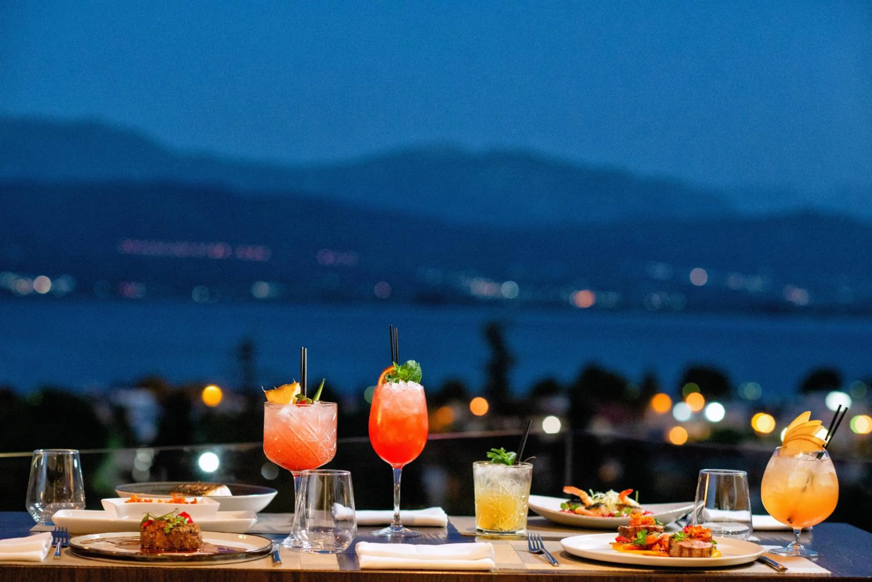 Restaurant/places to eat in SAZ City Life Boutique Hotel