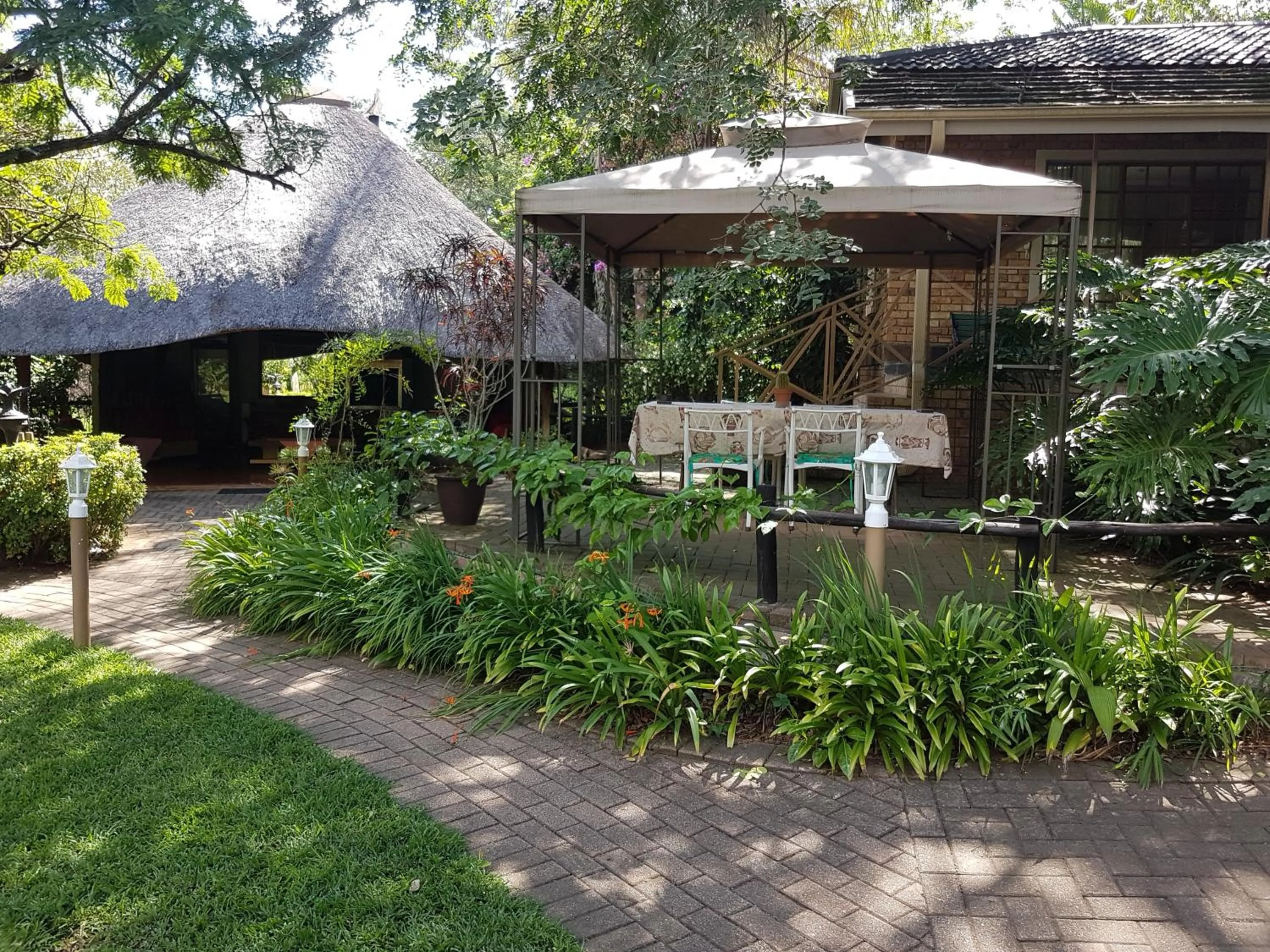 Property building in Shingalana Guest Lodge