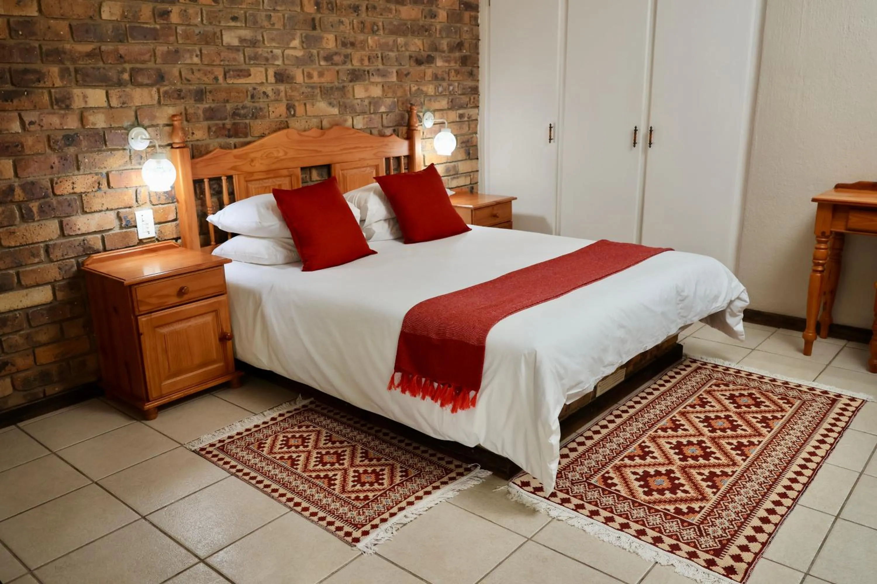 Bedroom, Bed in Shingalana Guest Lodge