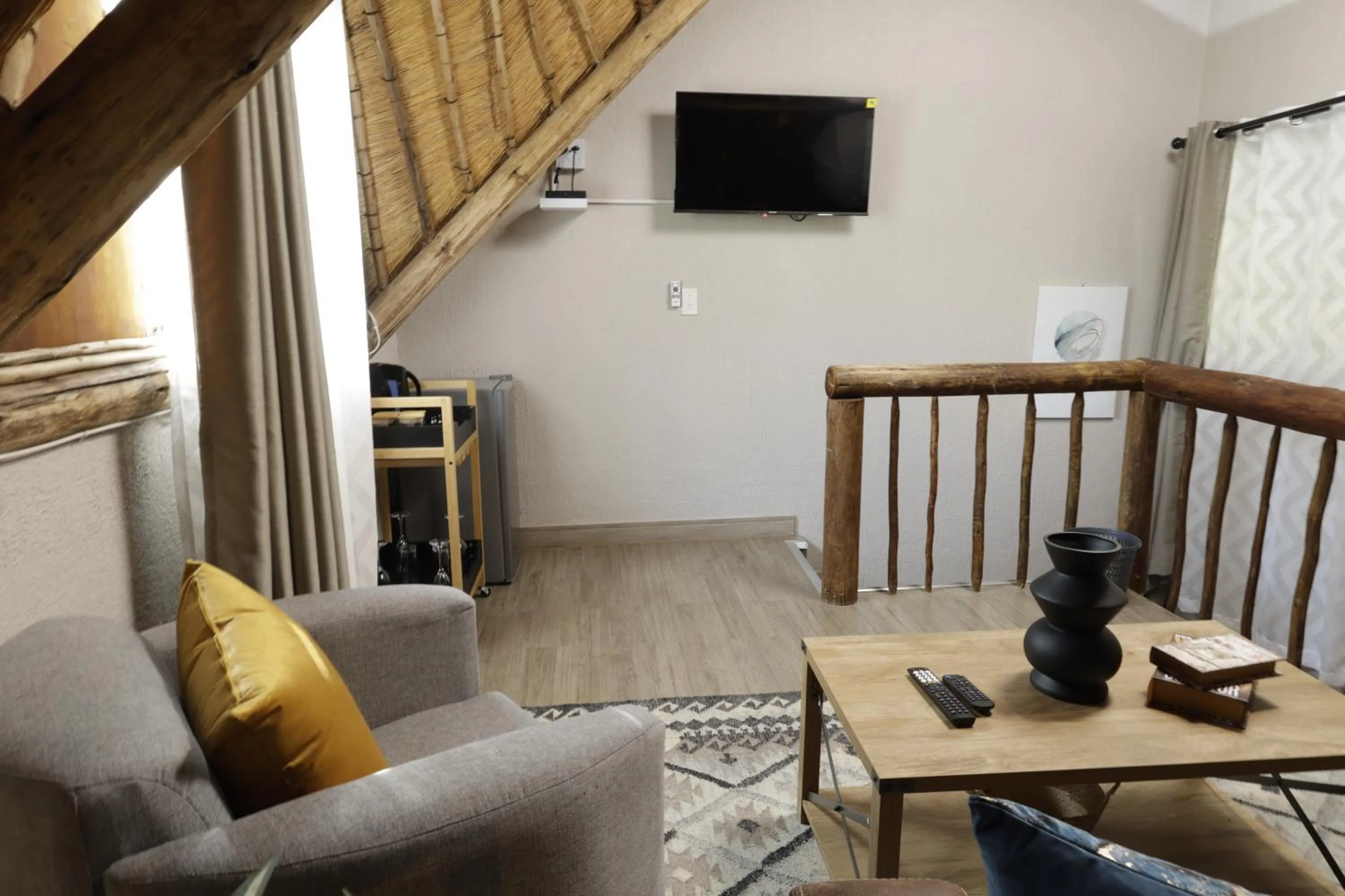 TV and multimedia in Shingalana Guest Lodge