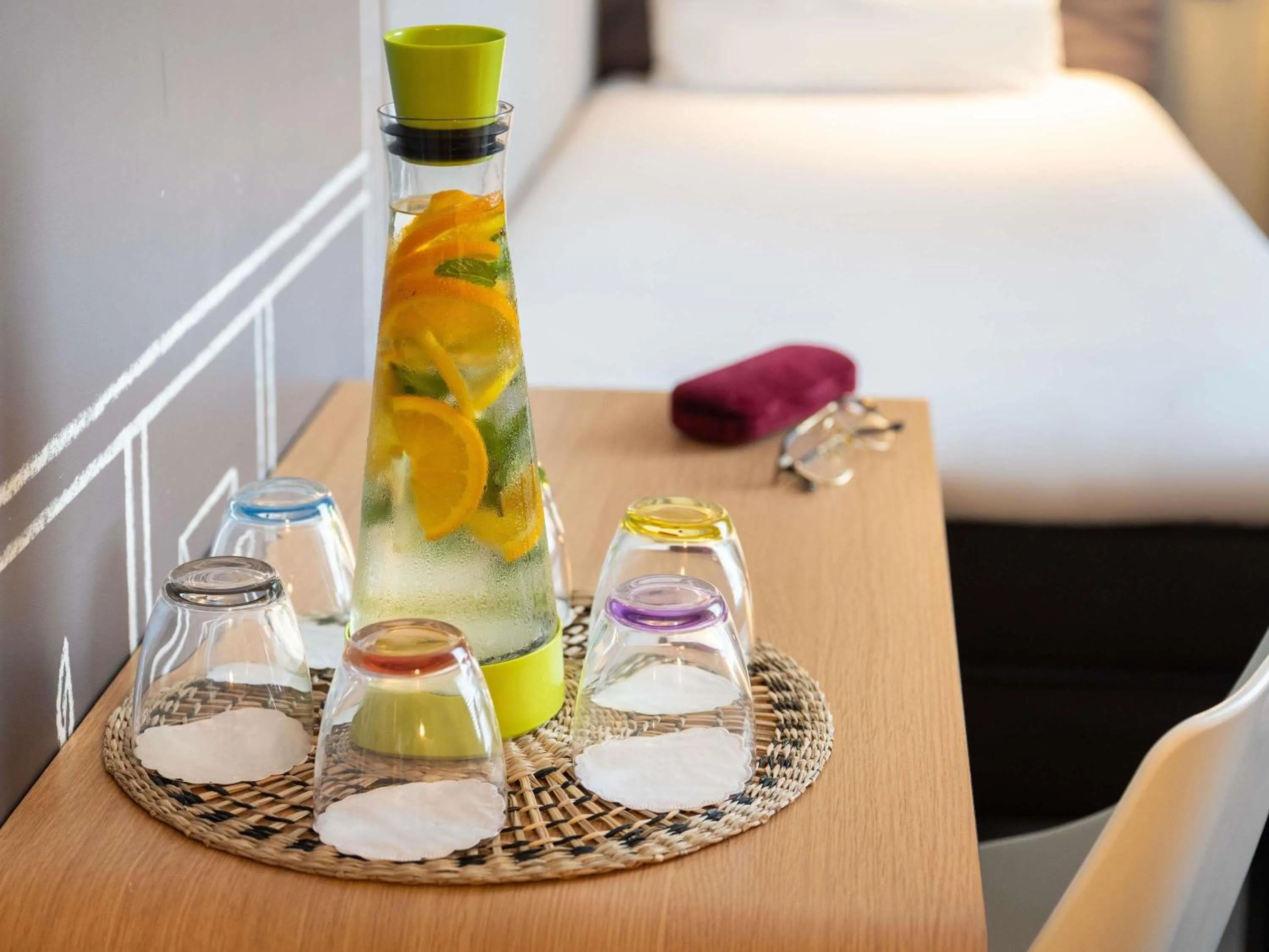 Bedroom, Bed in ibis Geneve Centre Lac