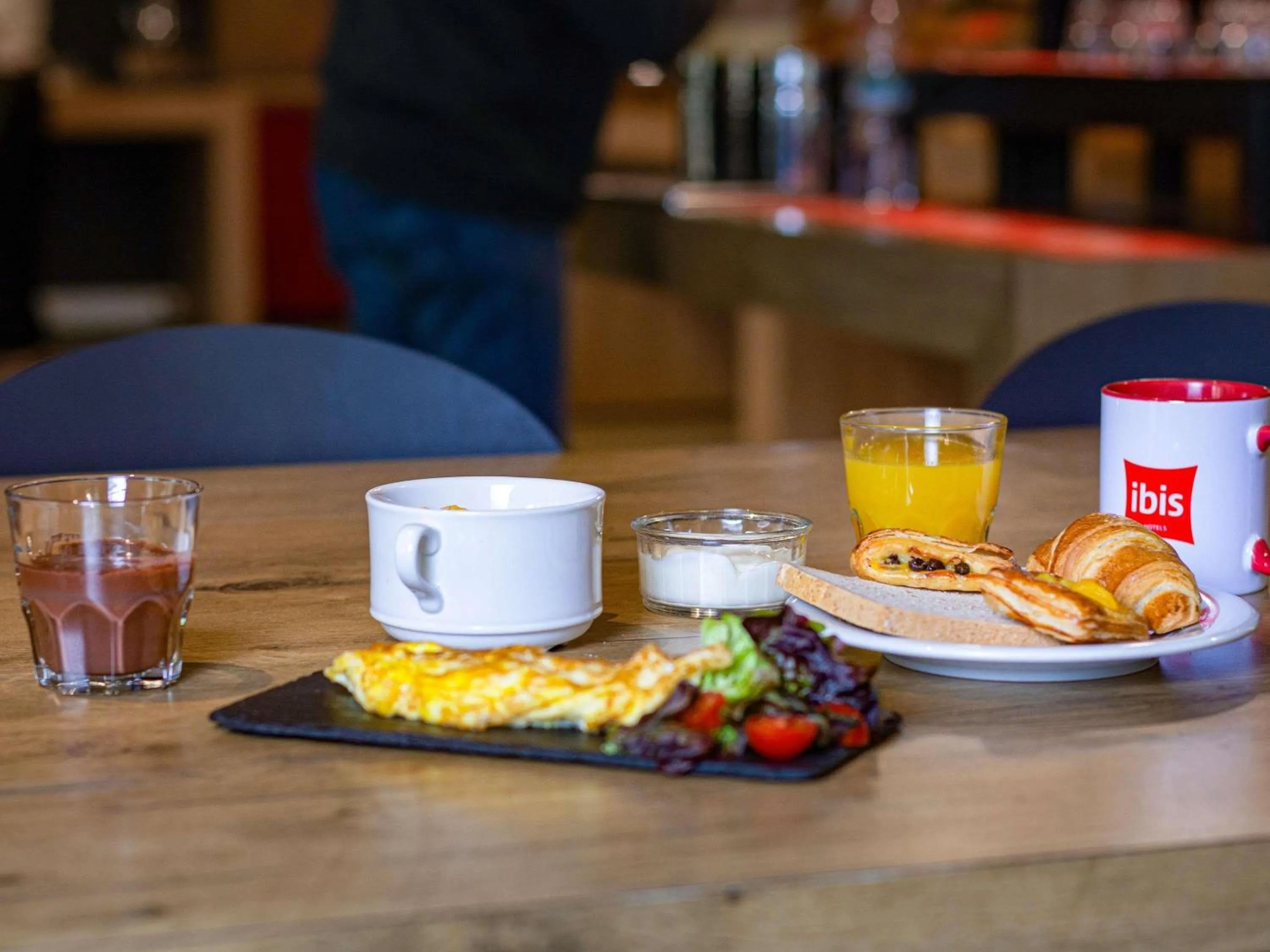 Restaurant/places to eat in Ibis Rabat Agdal