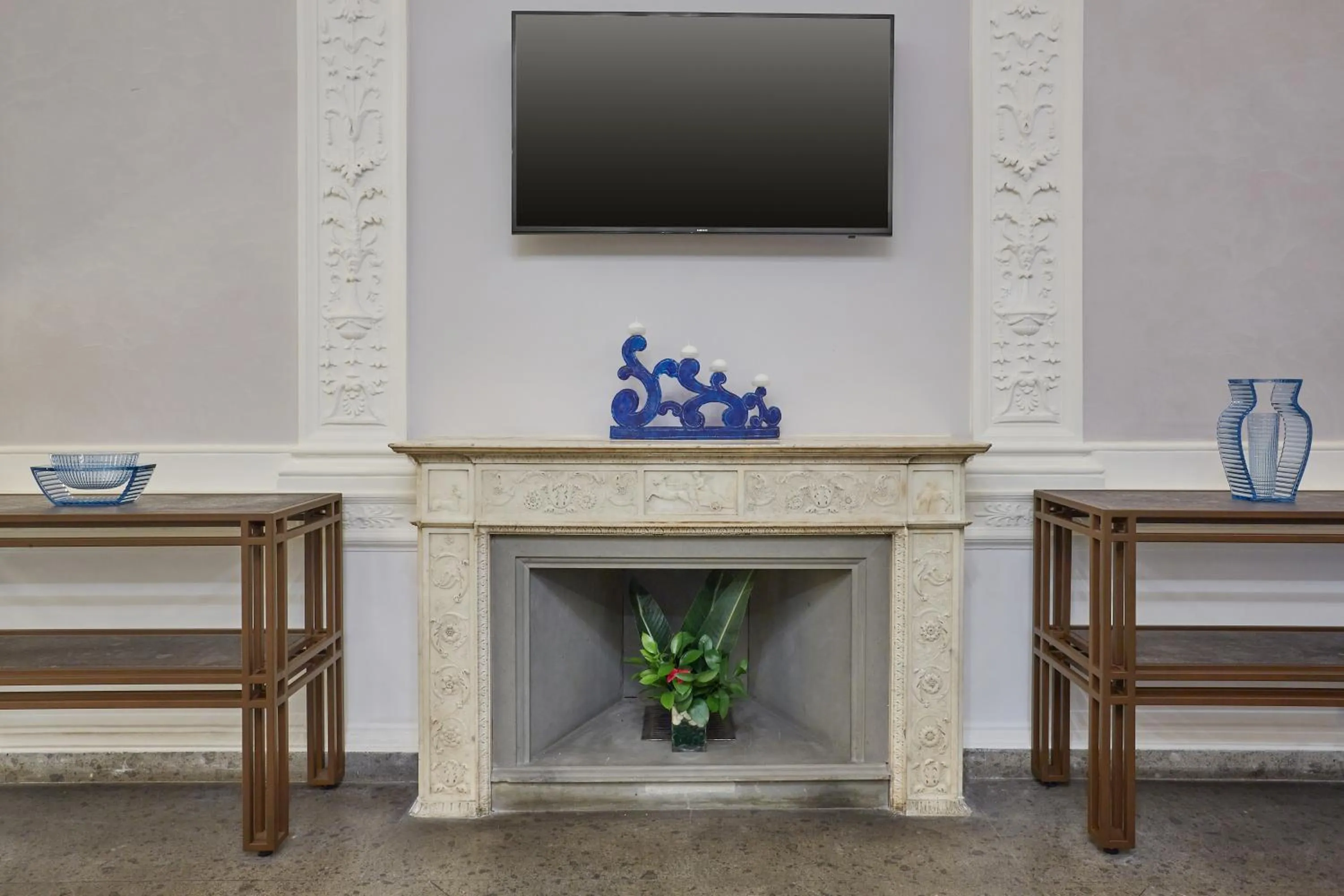 Communal lounge/ TV room in L'obelisque maison de luxe