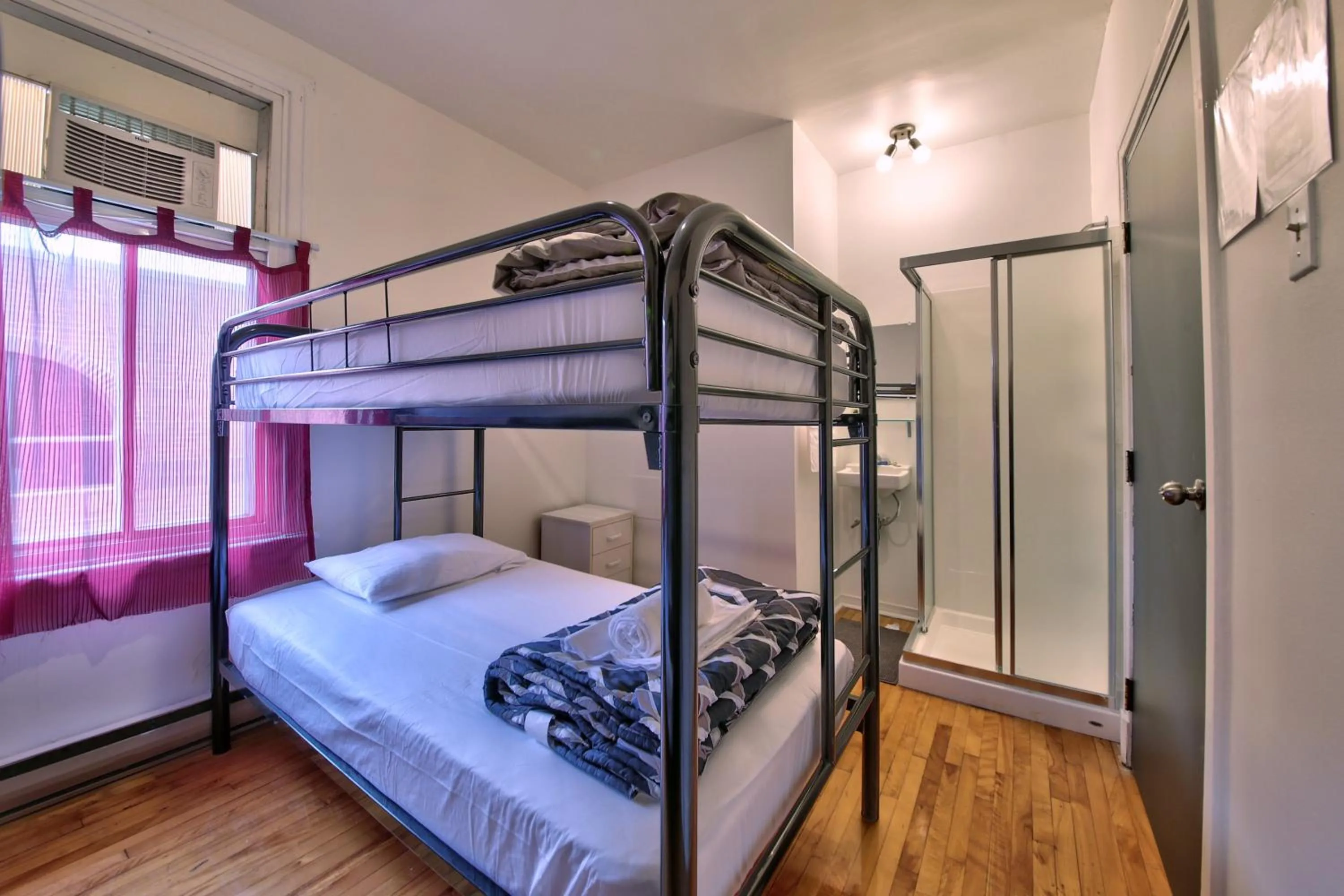 Bed in Hotel Mini Inc