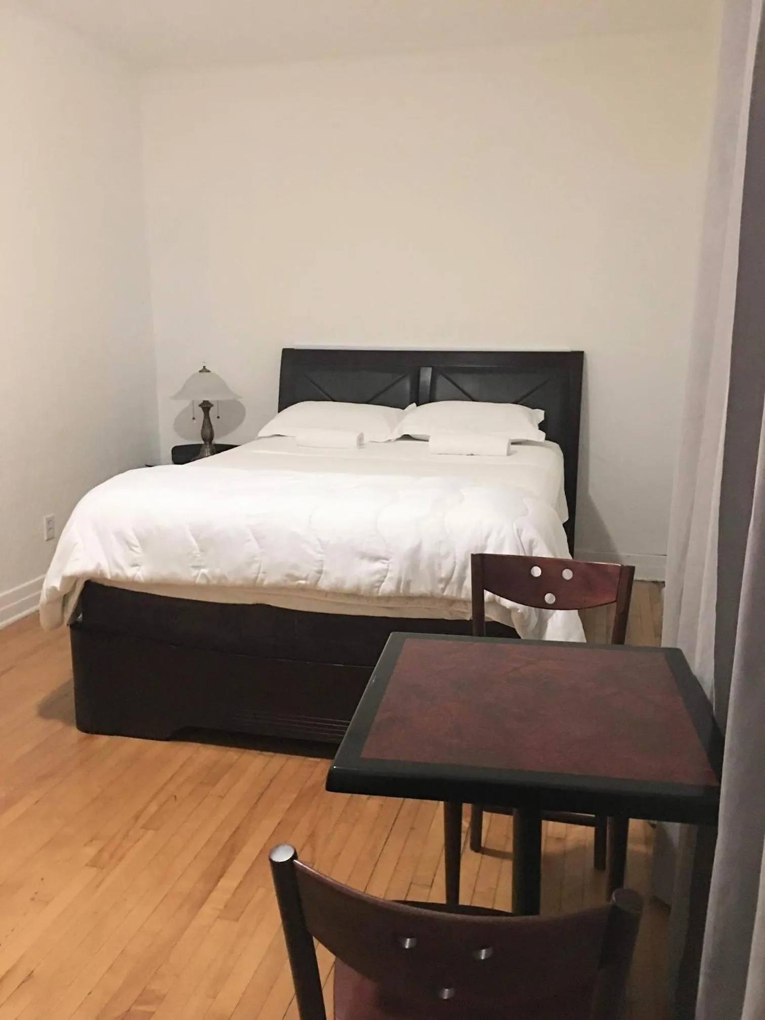 Bed in Hotel Mini Inc